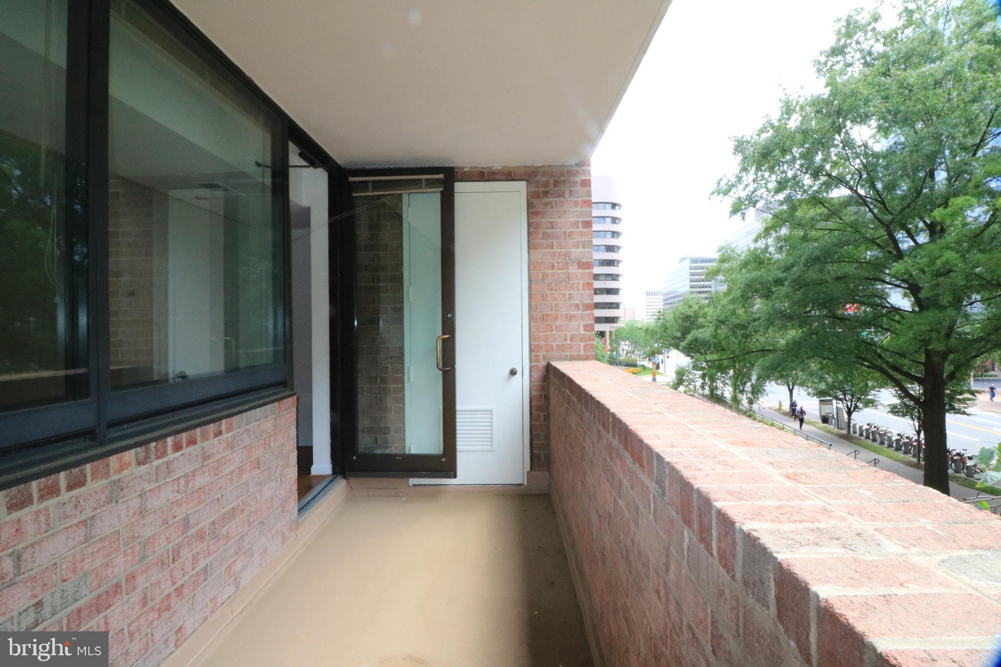 CRYSTAL PARK S - Residential Lease