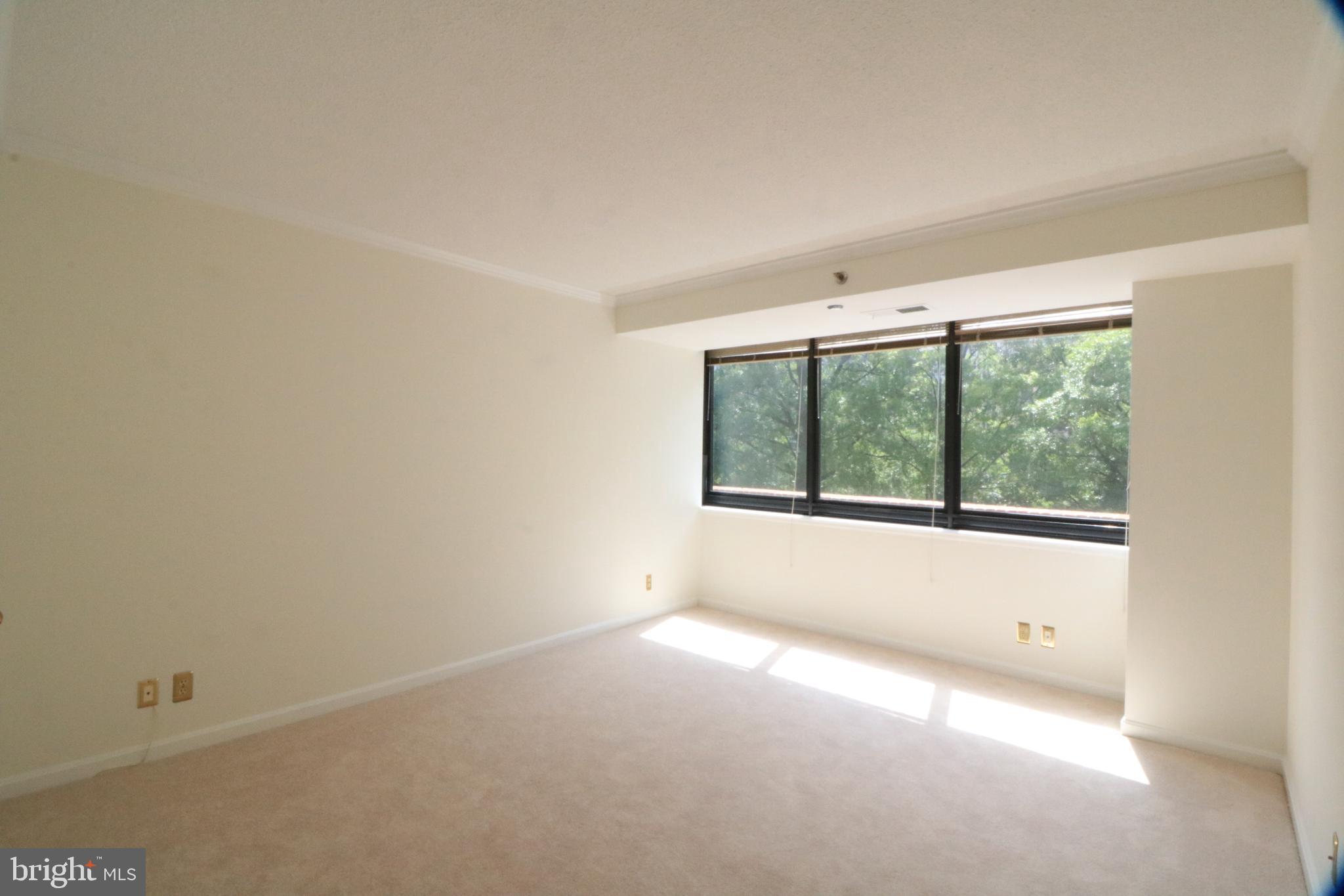 CRYSTAL PARK S - Residential Lease