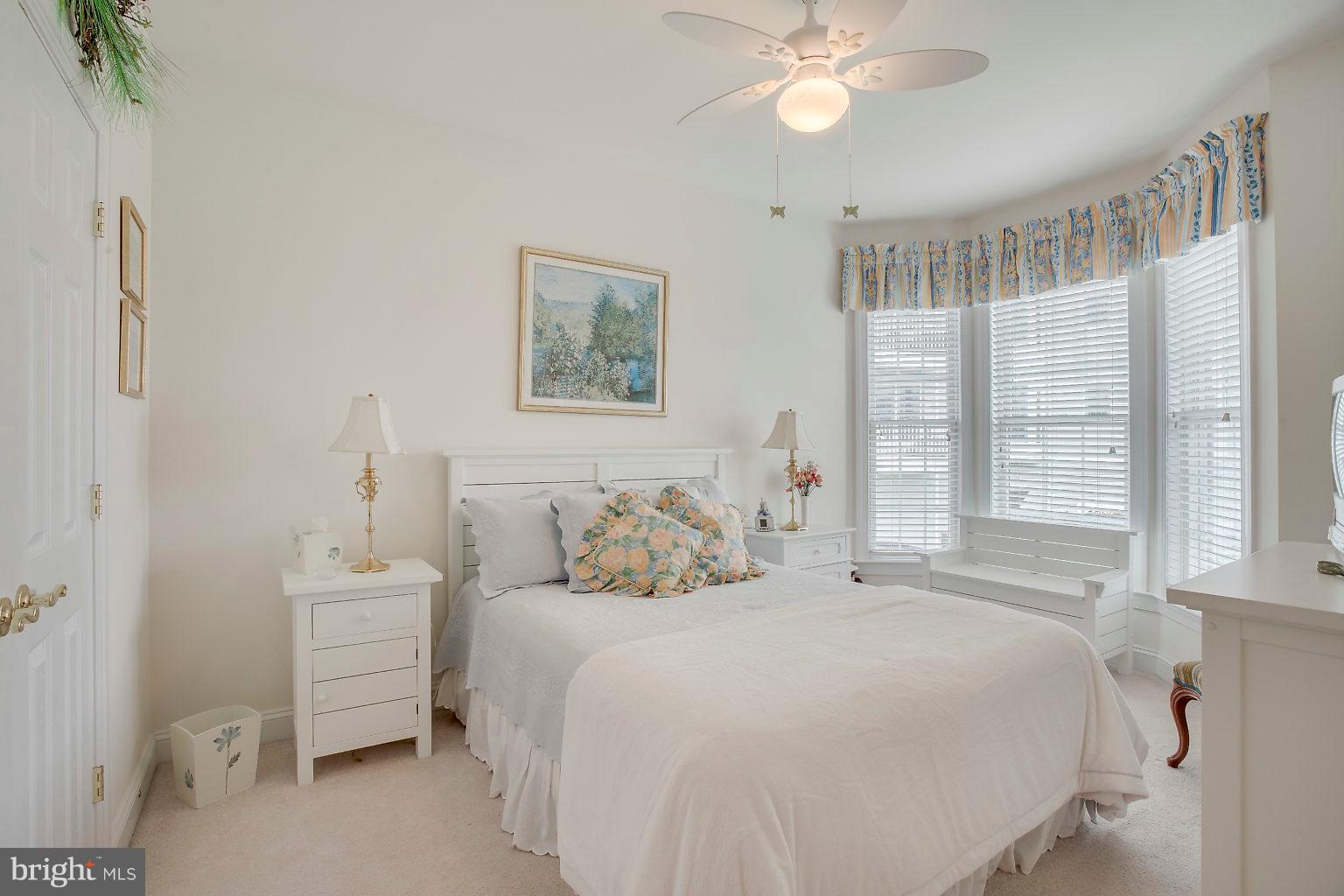 WATERS EDGE - Residential