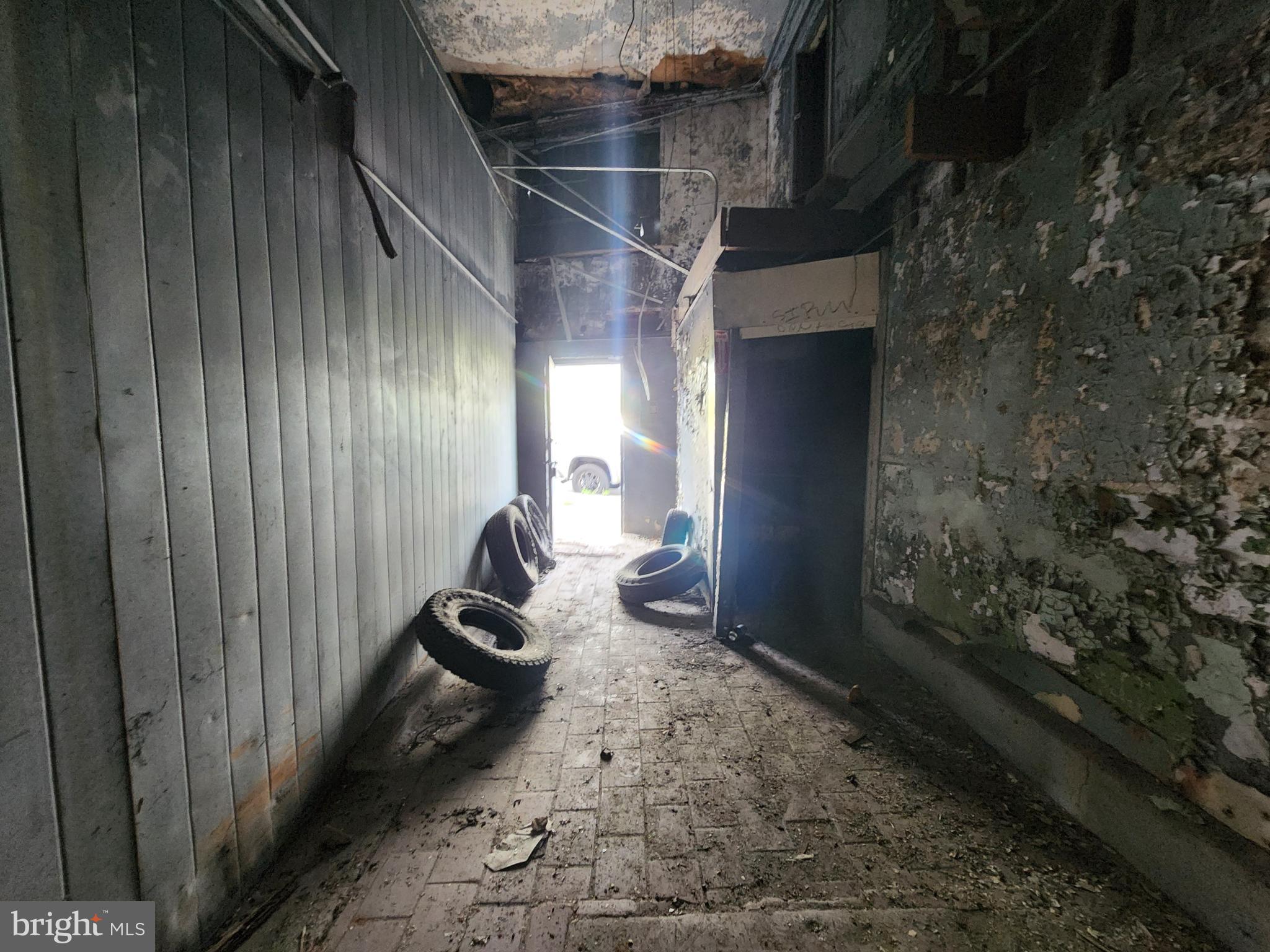 SHIPLEY HILL - Commercial Sale