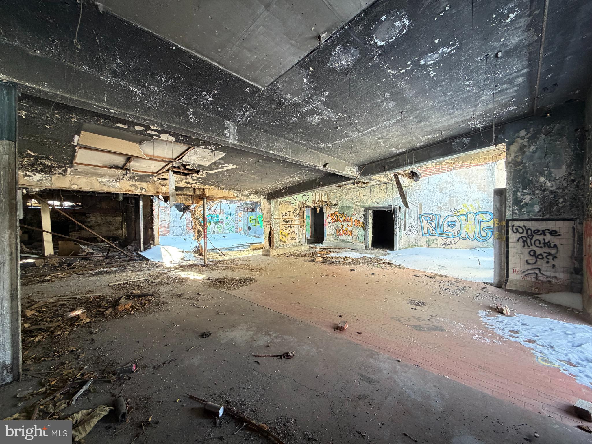 SHIPLEY HILL - Commercial Sale