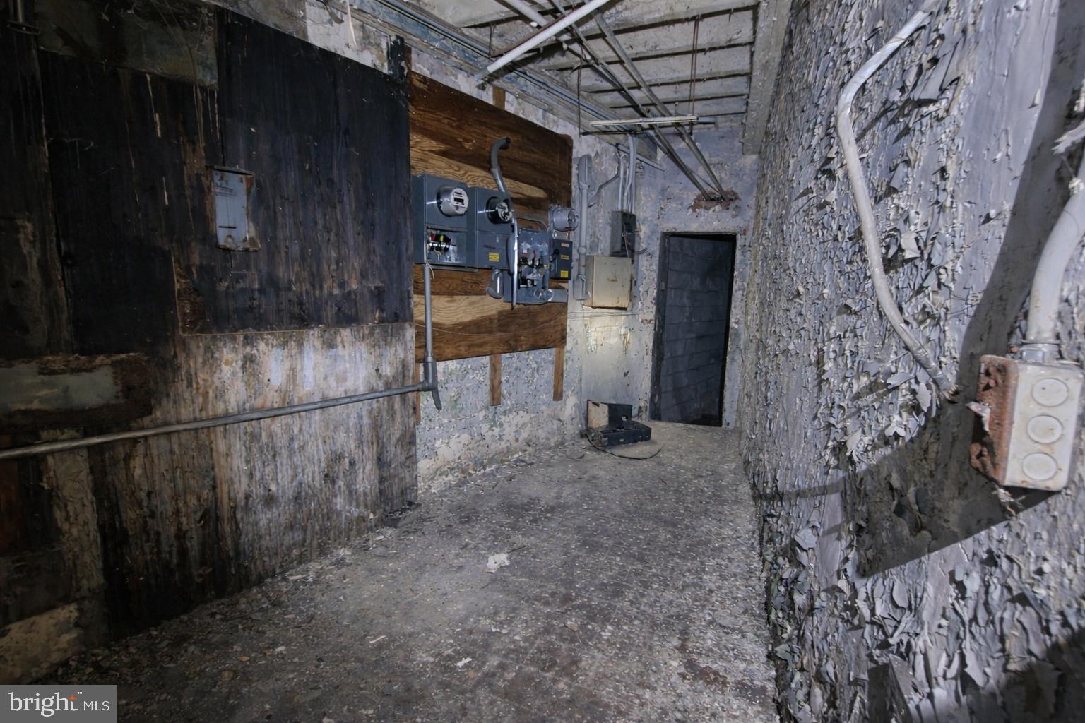 SHIPLEY HILL - Commercial Sale