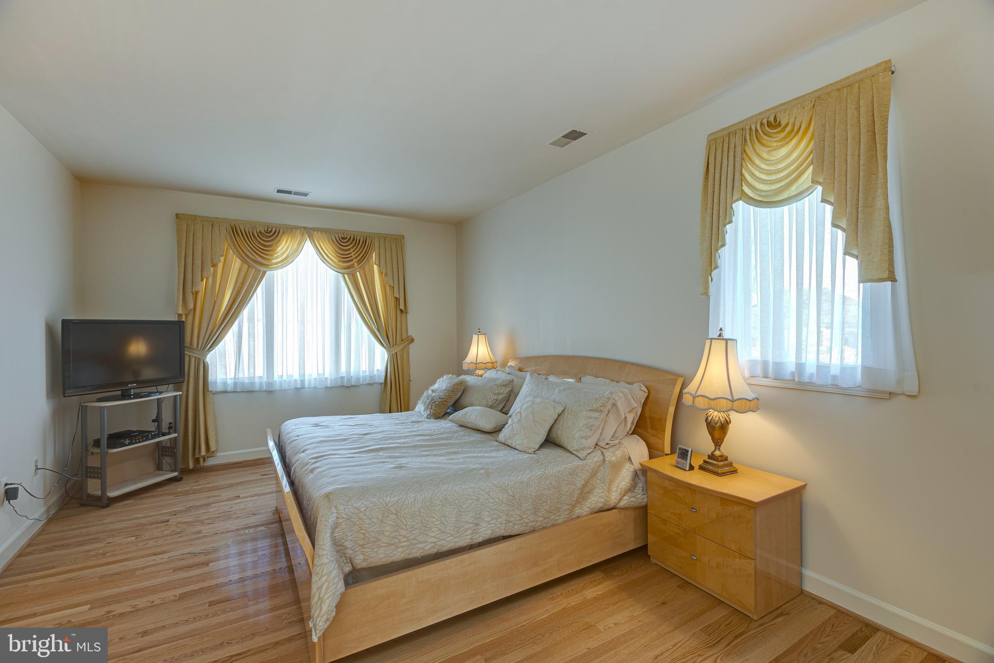 BRAMBLETON - Residential