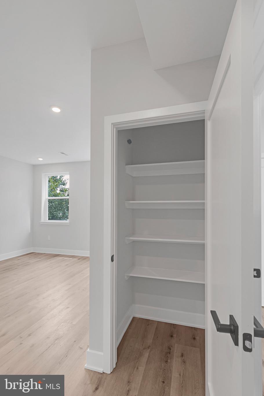STRAWBERRY MANSION - Commercial Sale