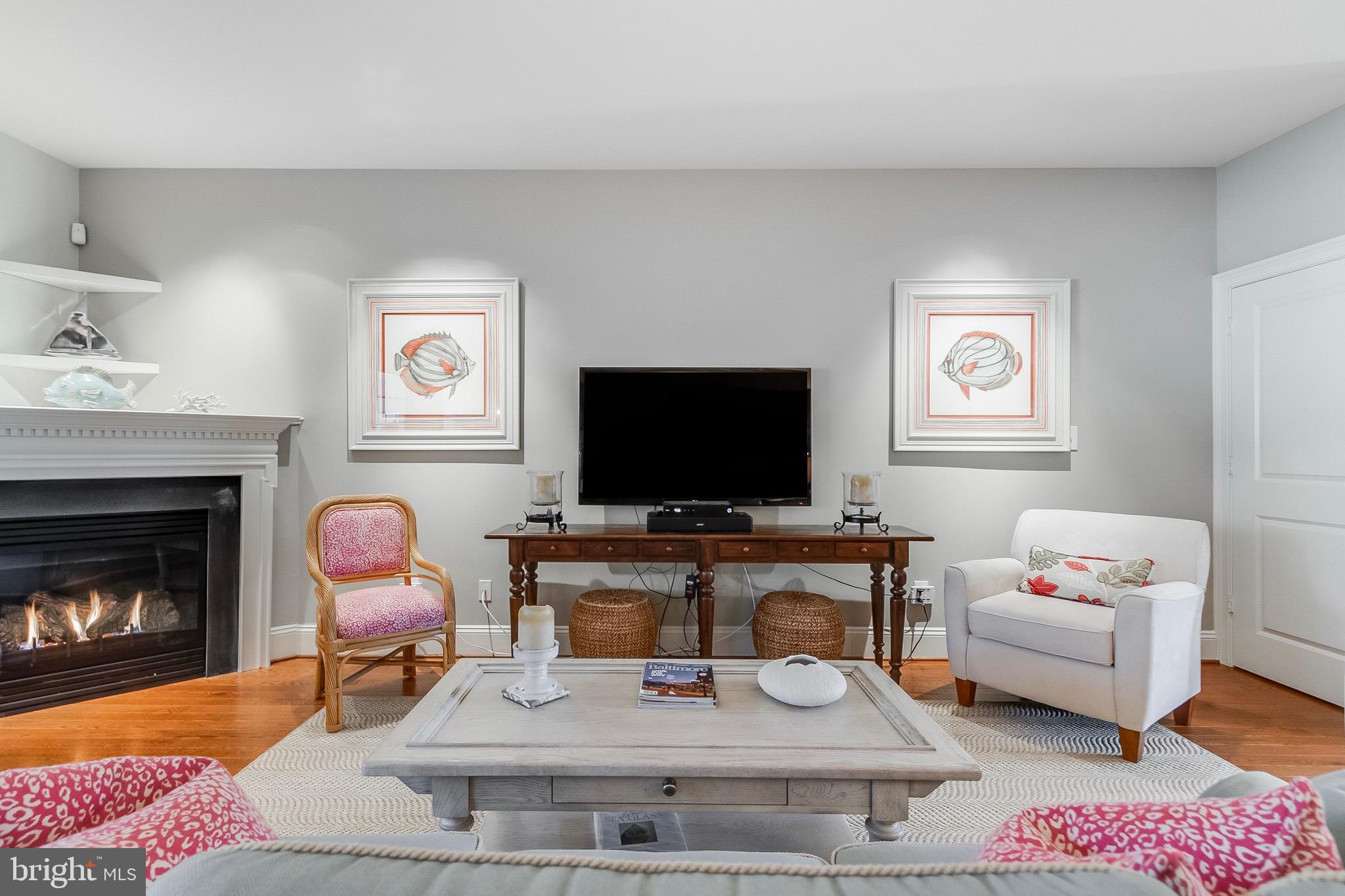 THE SEASONS - Residential