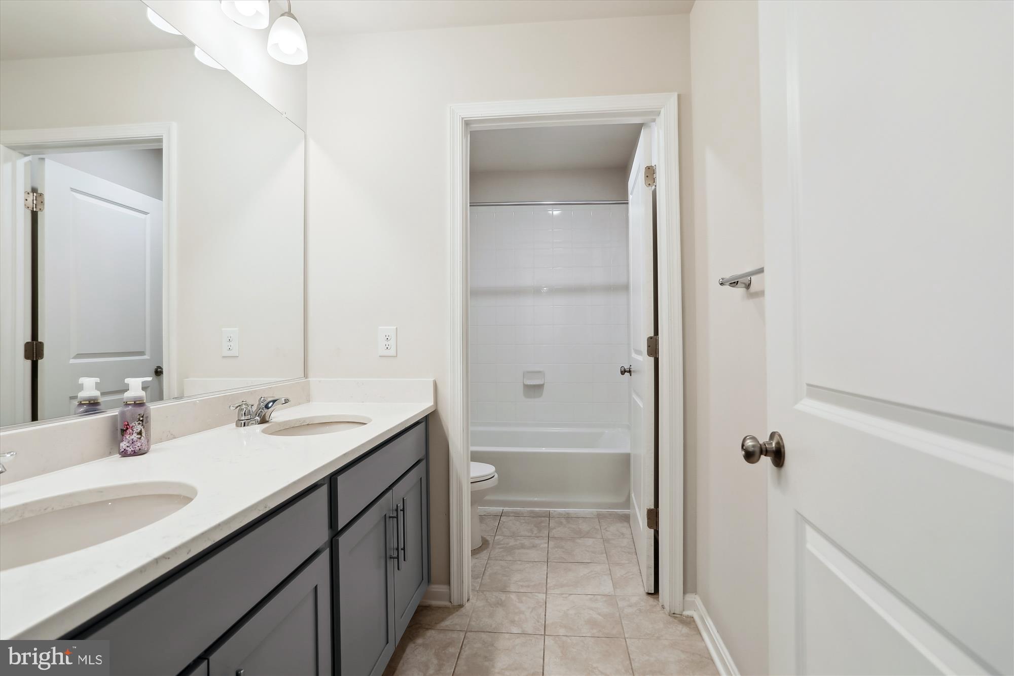 STONEGATE - Residential Lease