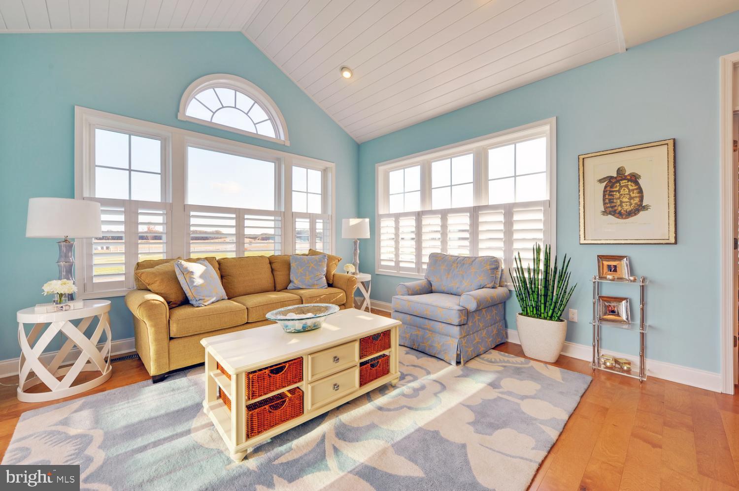 PENINSULA LAKES - Residential