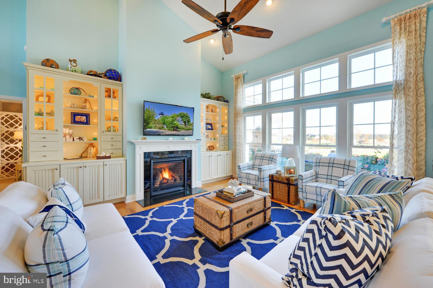 PENINSULA LAKES - Residential