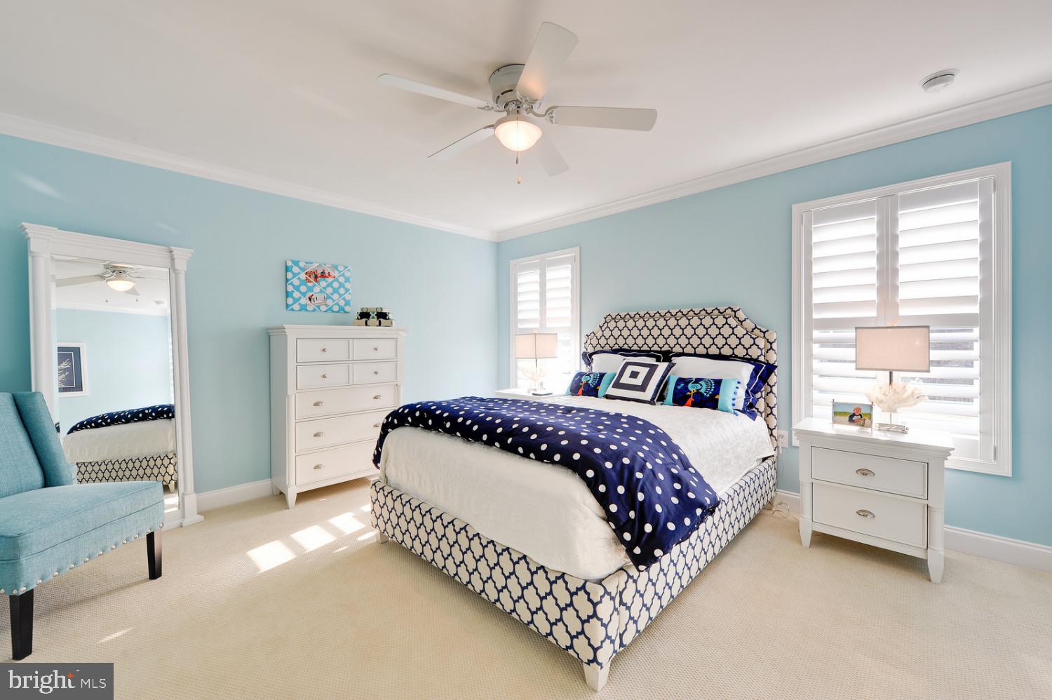 PENINSULA LAKES - Residential