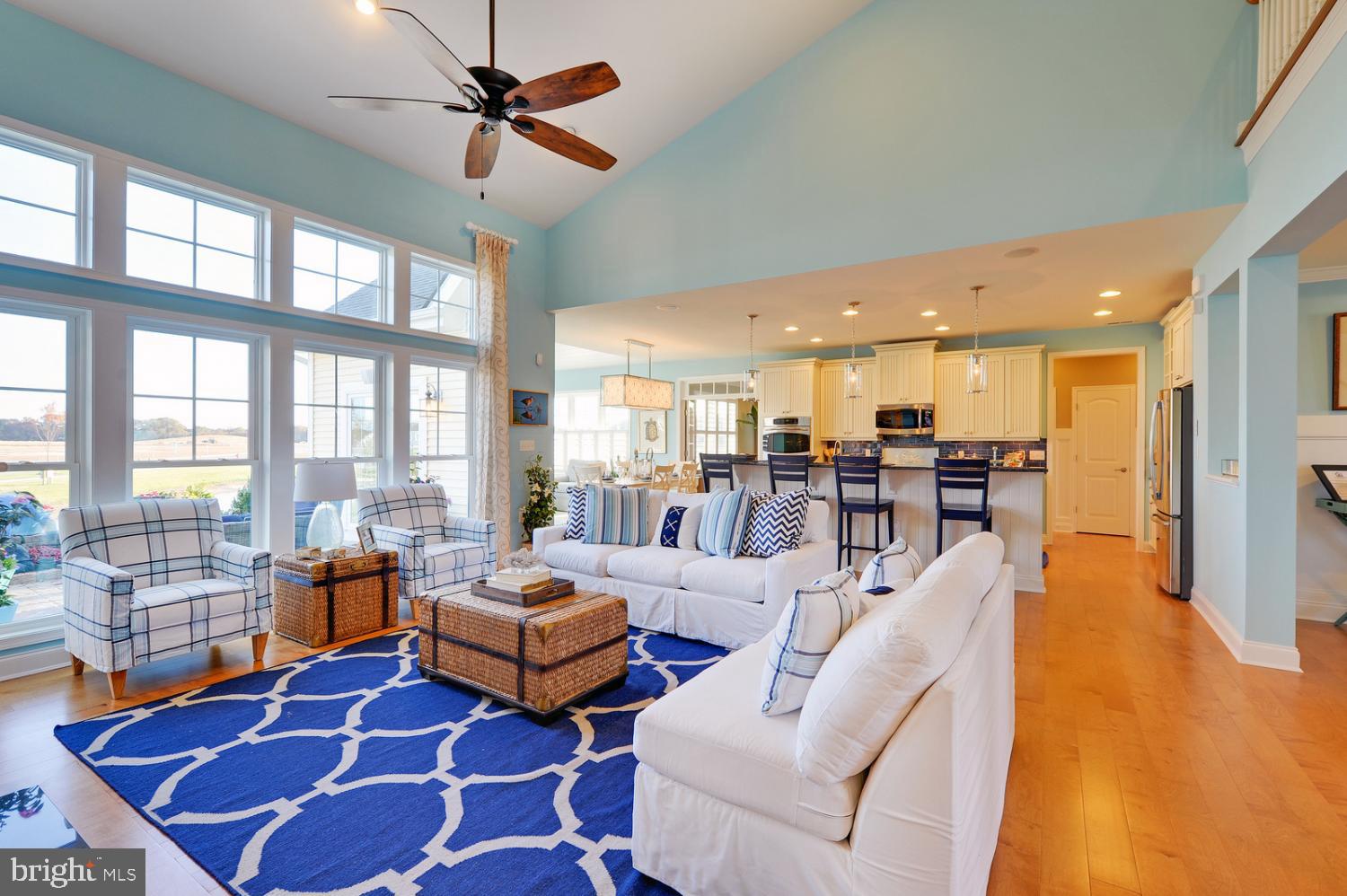 PENINSULA LAKES - Residential