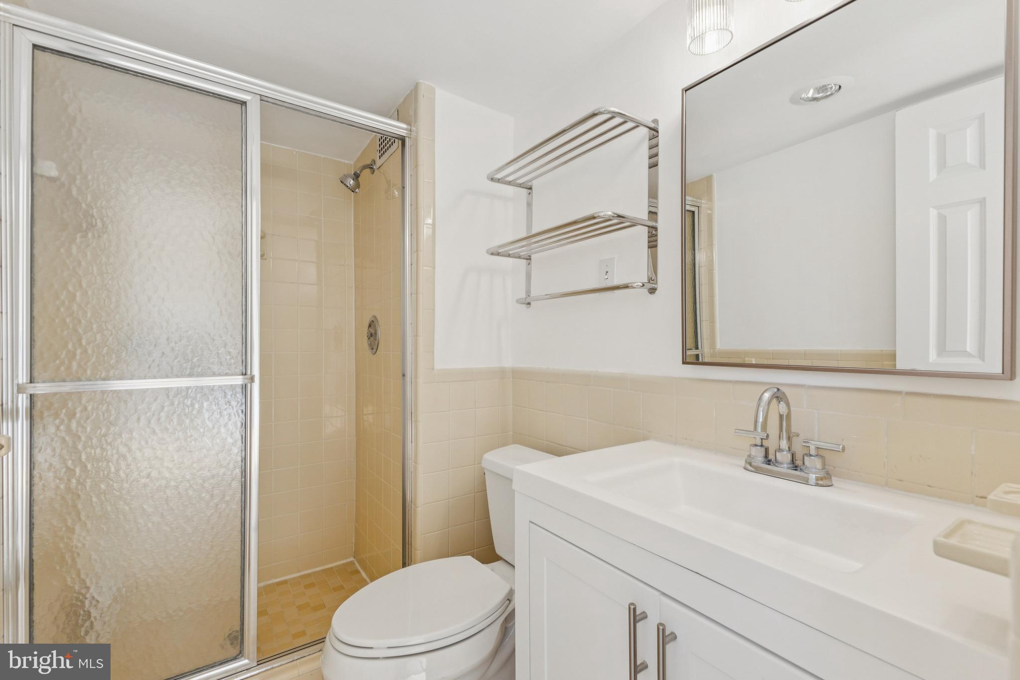 THE KENWOOD - Residential