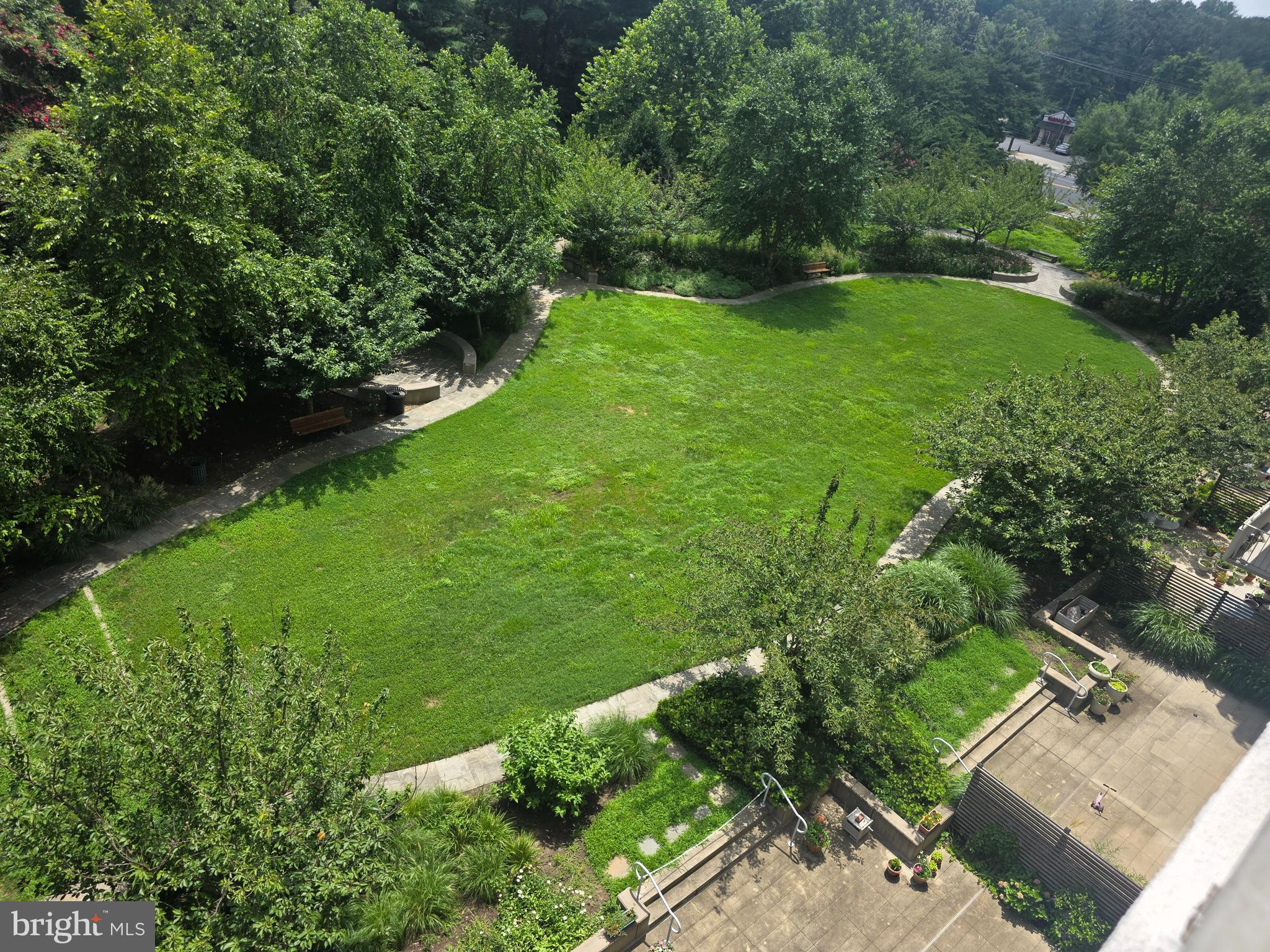 THE KENWOOD - Residential