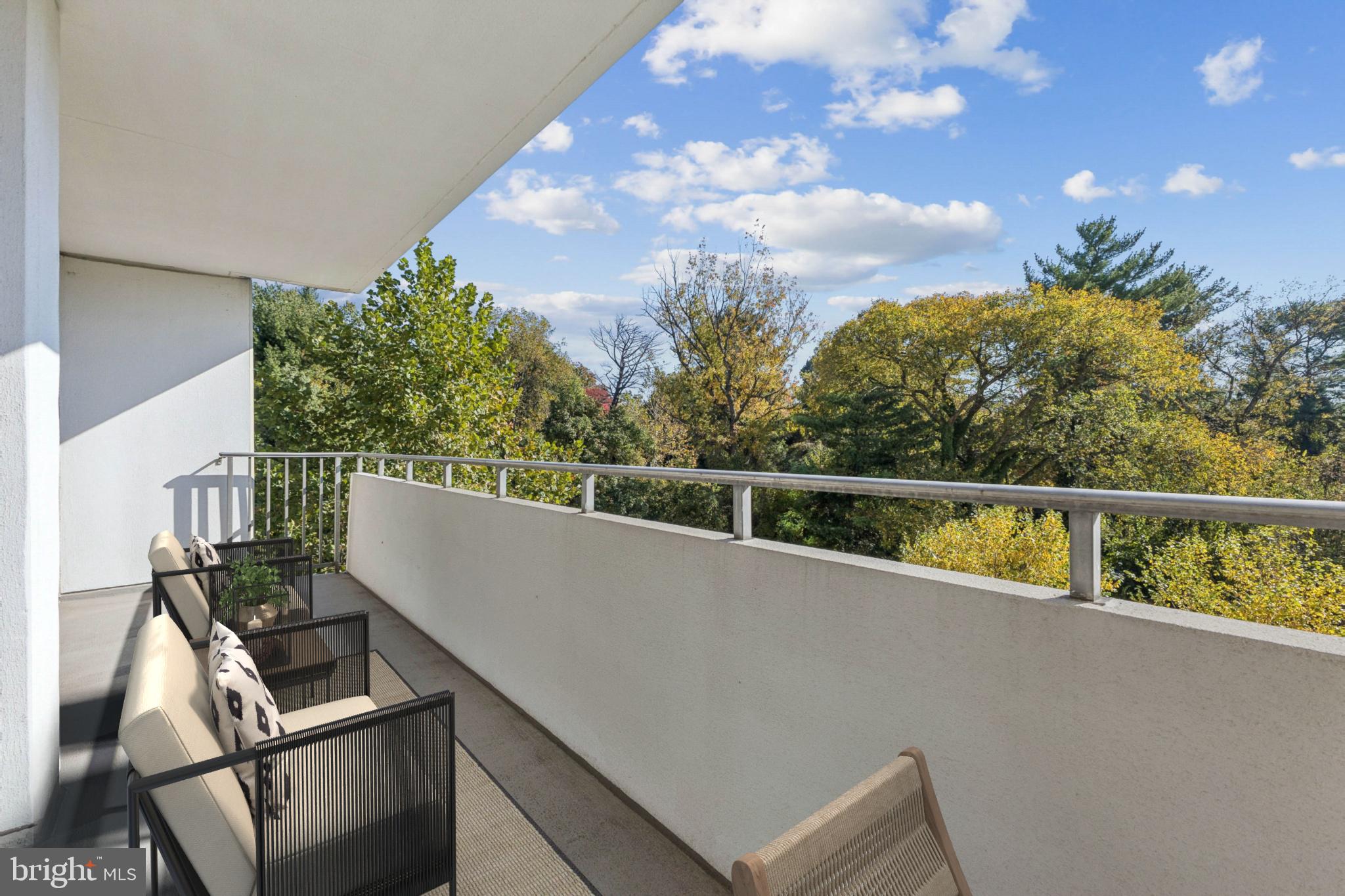 THE KENWOOD - Residential