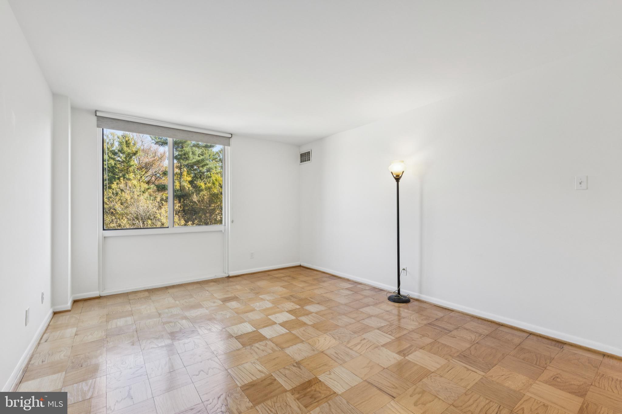 THE KENWOOD - Residential