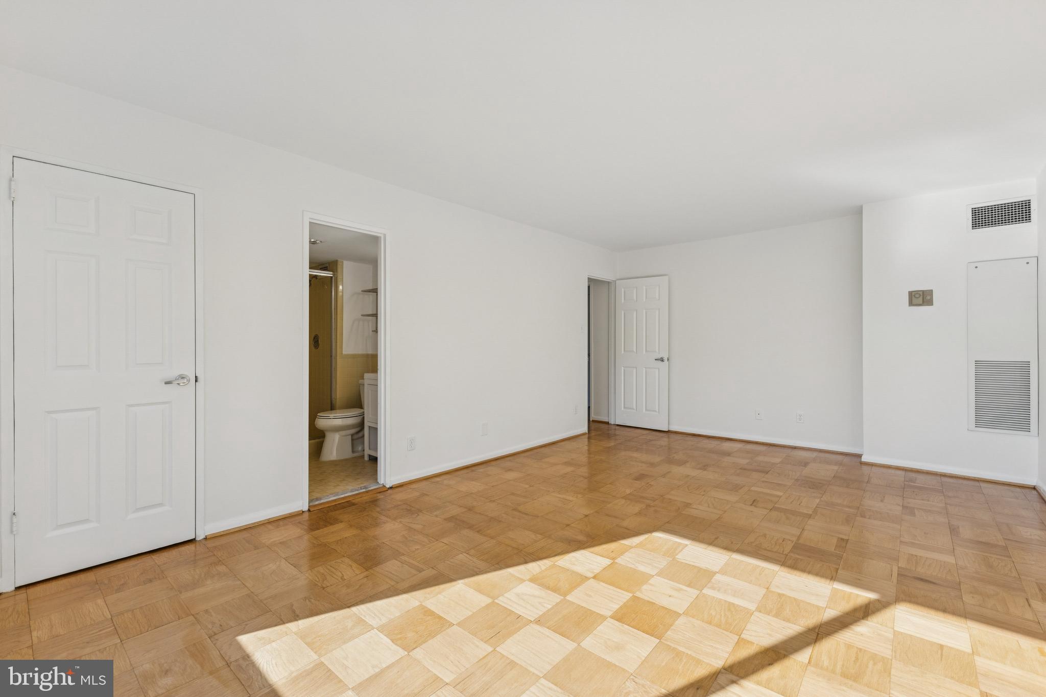 THE KENWOOD - Residential