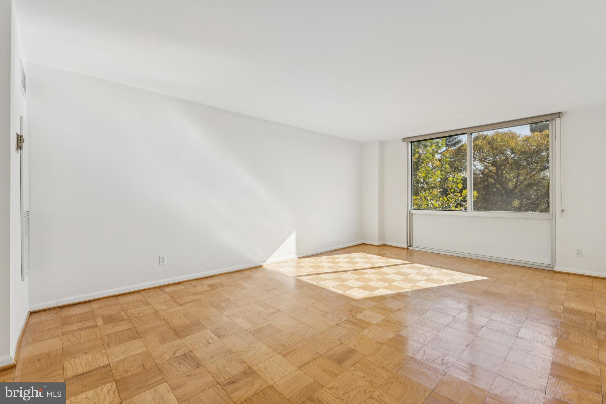 THE KENWOOD - Residential