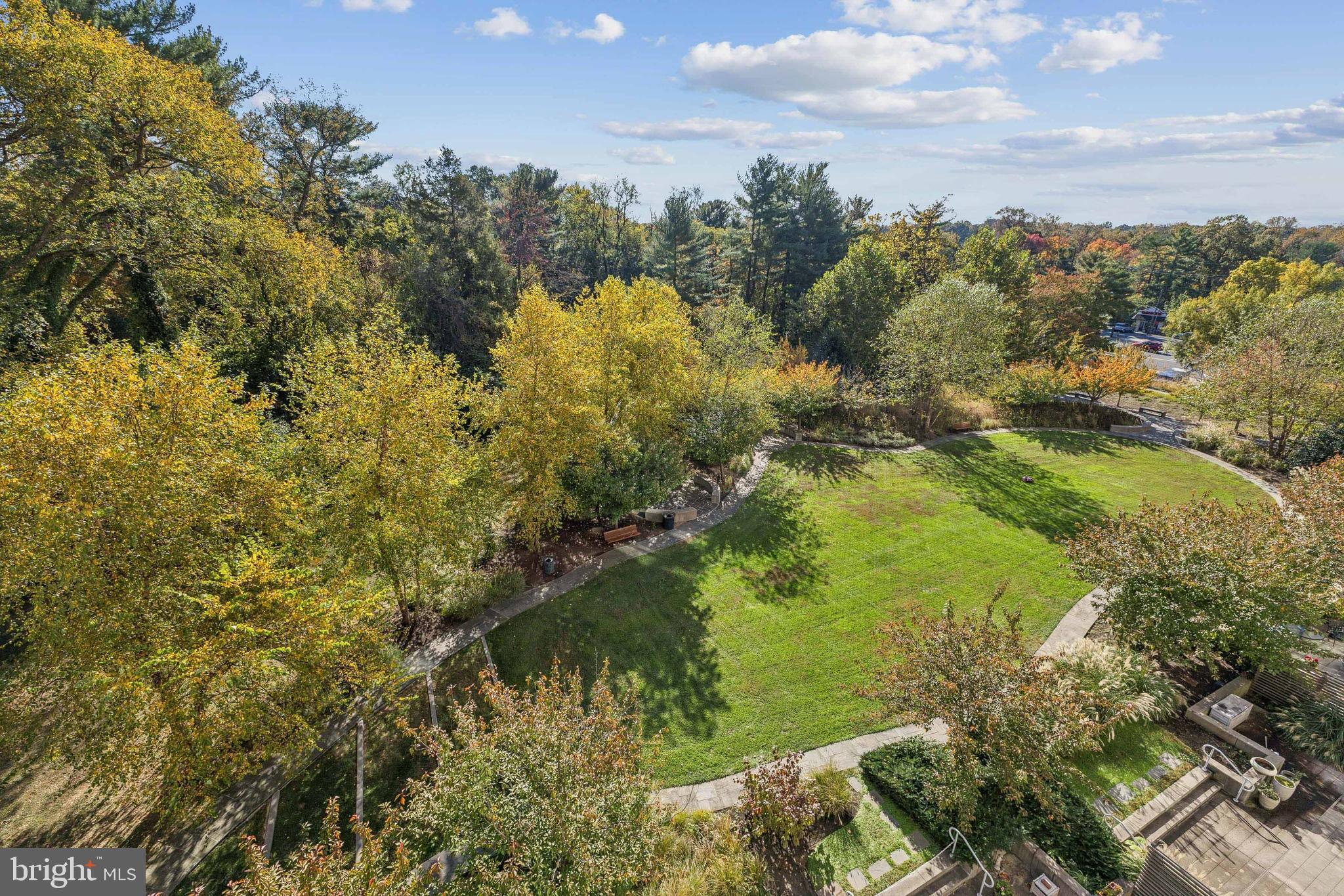 THE KENWOOD - Residential