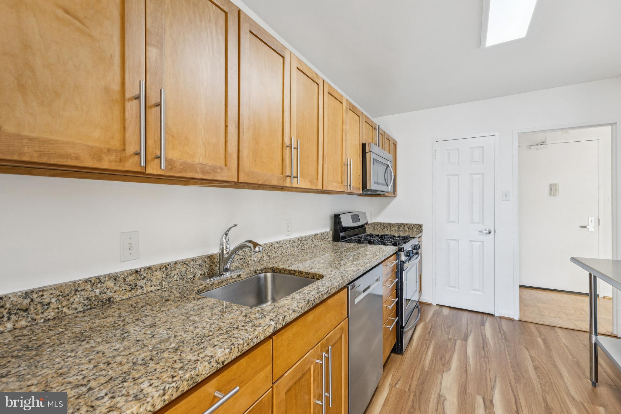 THE KENWOOD - Residential