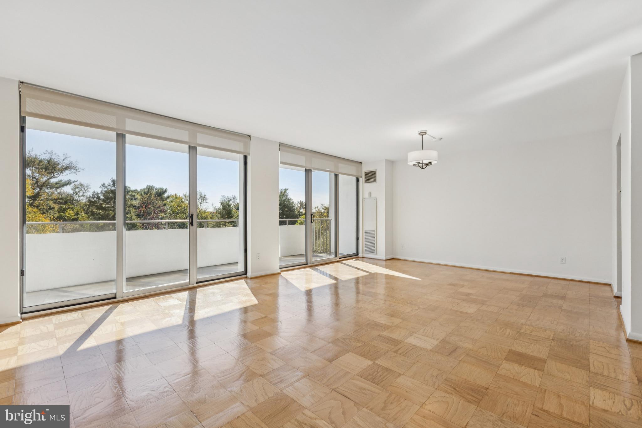 THE KENWOOD - Residential