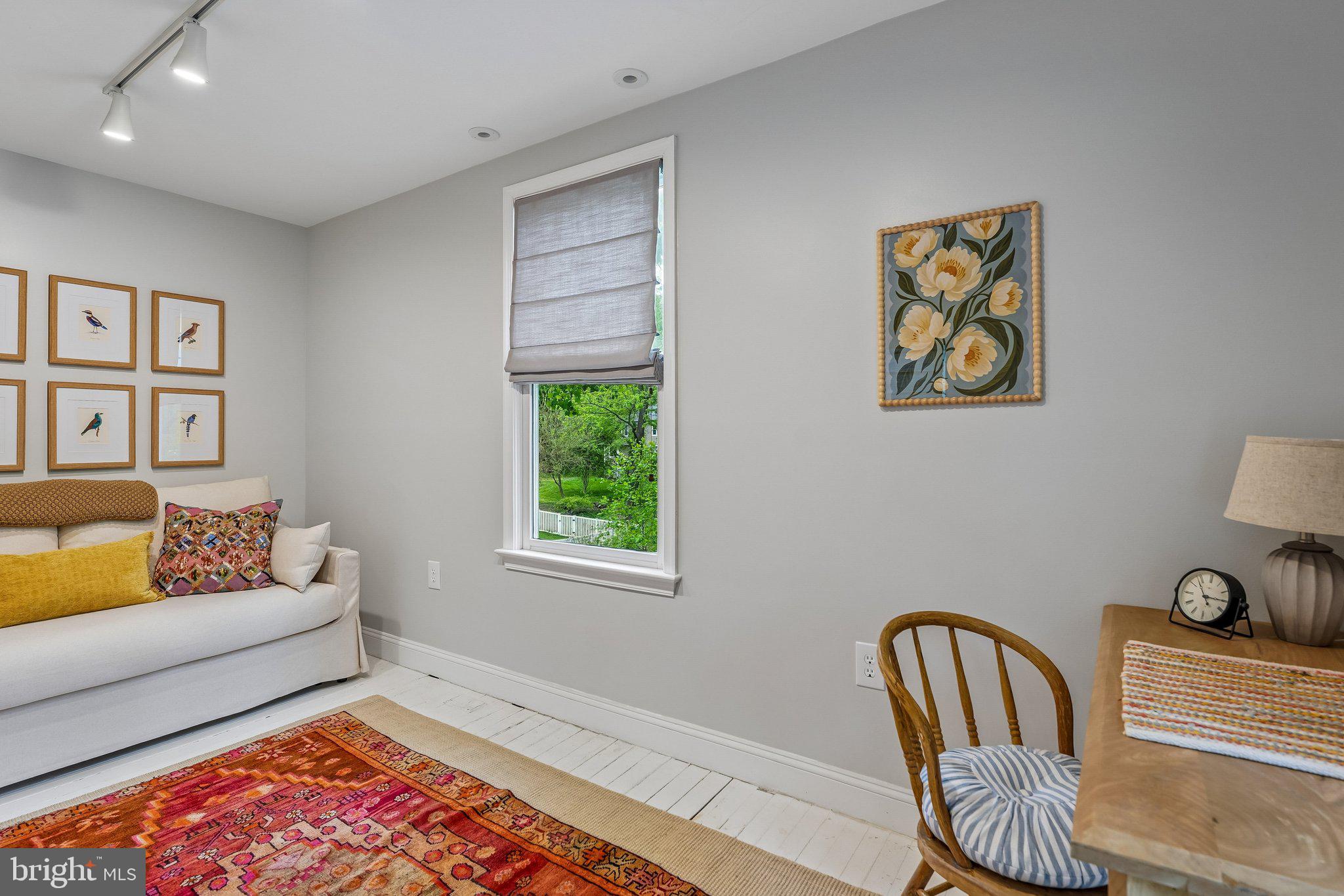 MOUNT WASHINGTON - Residential
