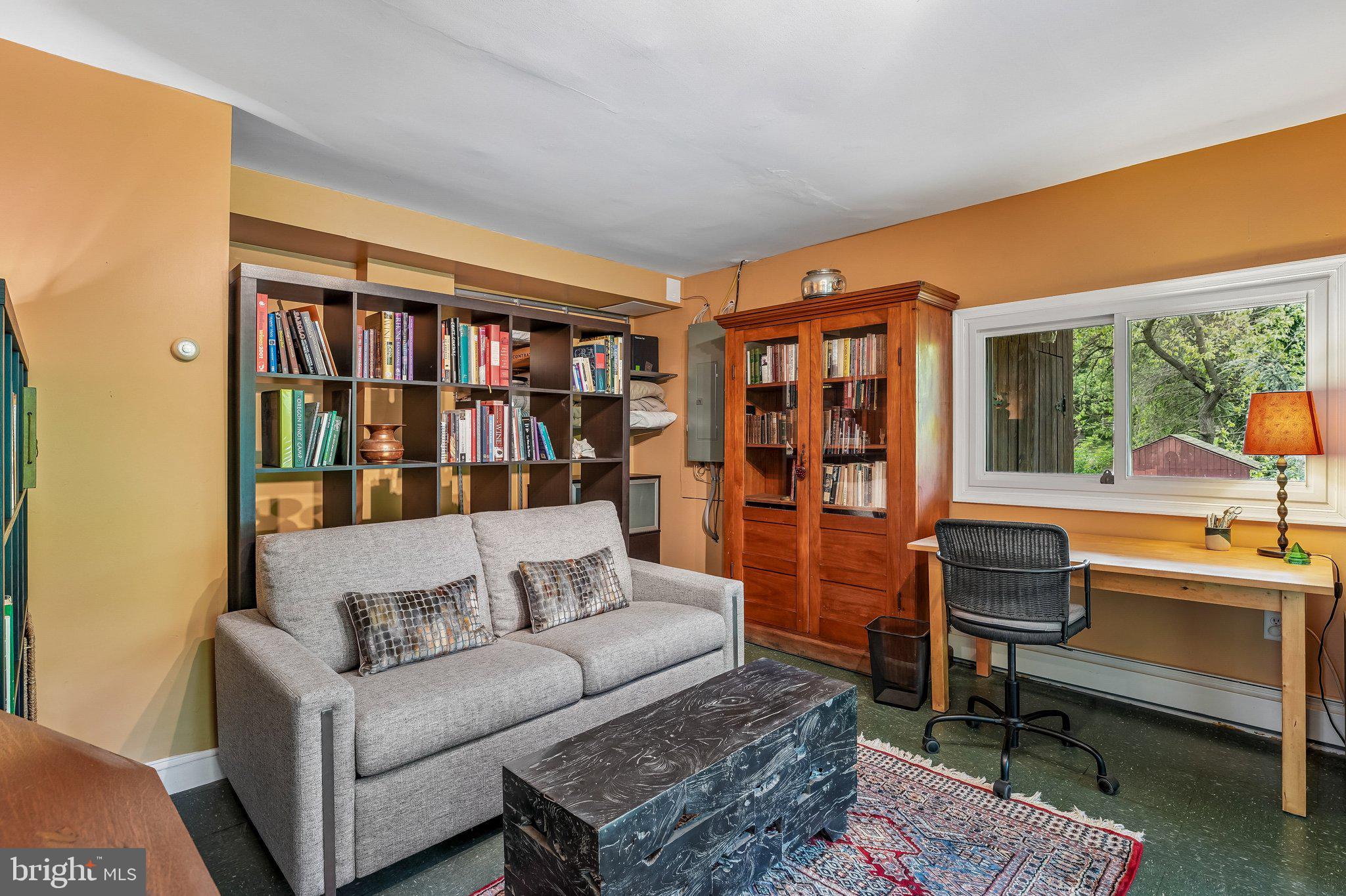 MOUNT WASHINGTON - Residential