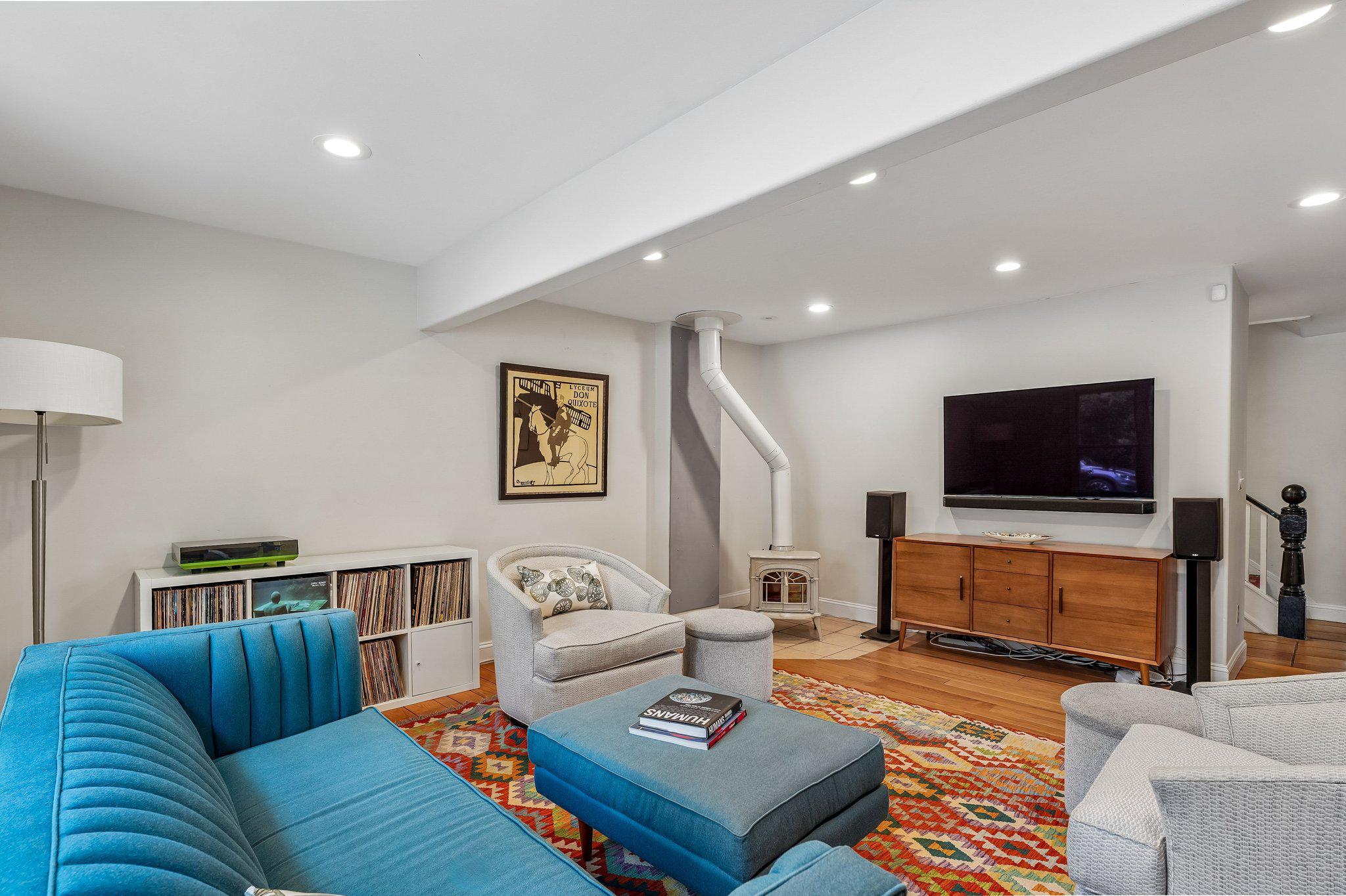 MOUNT WASHINGTON - Residential