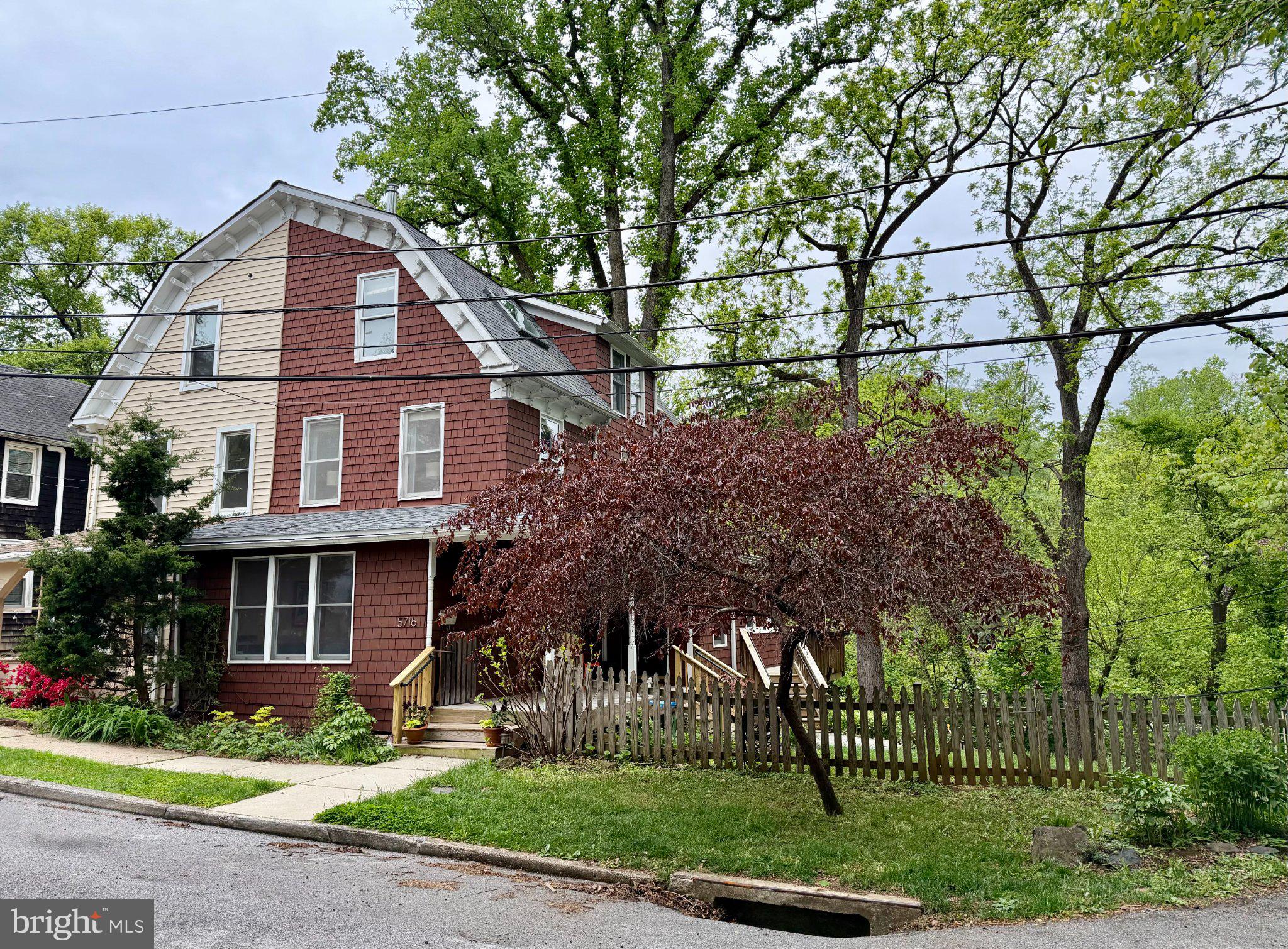 MOUNT WASHINGTON - Residential