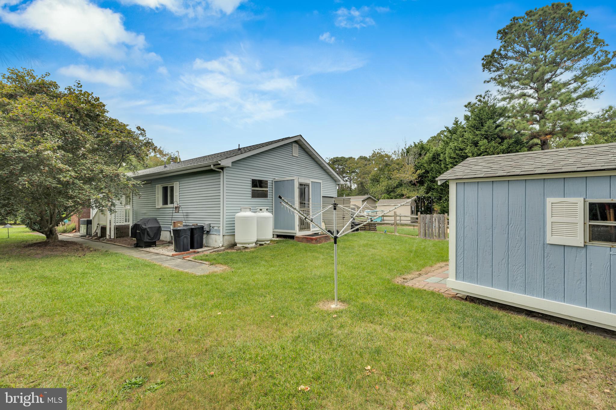 DENTON WOODS - Residential