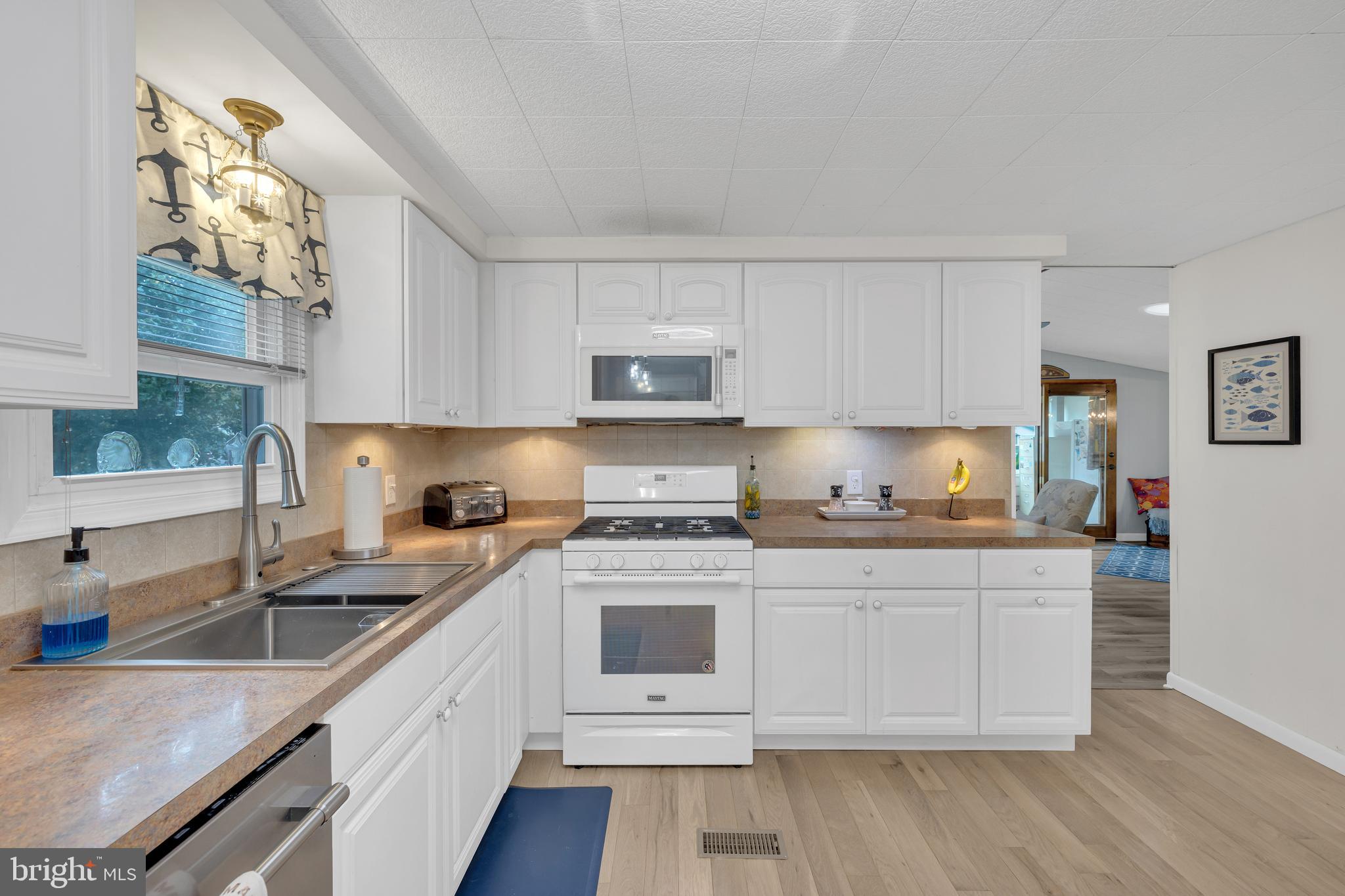 DENTON WOODS - Residential