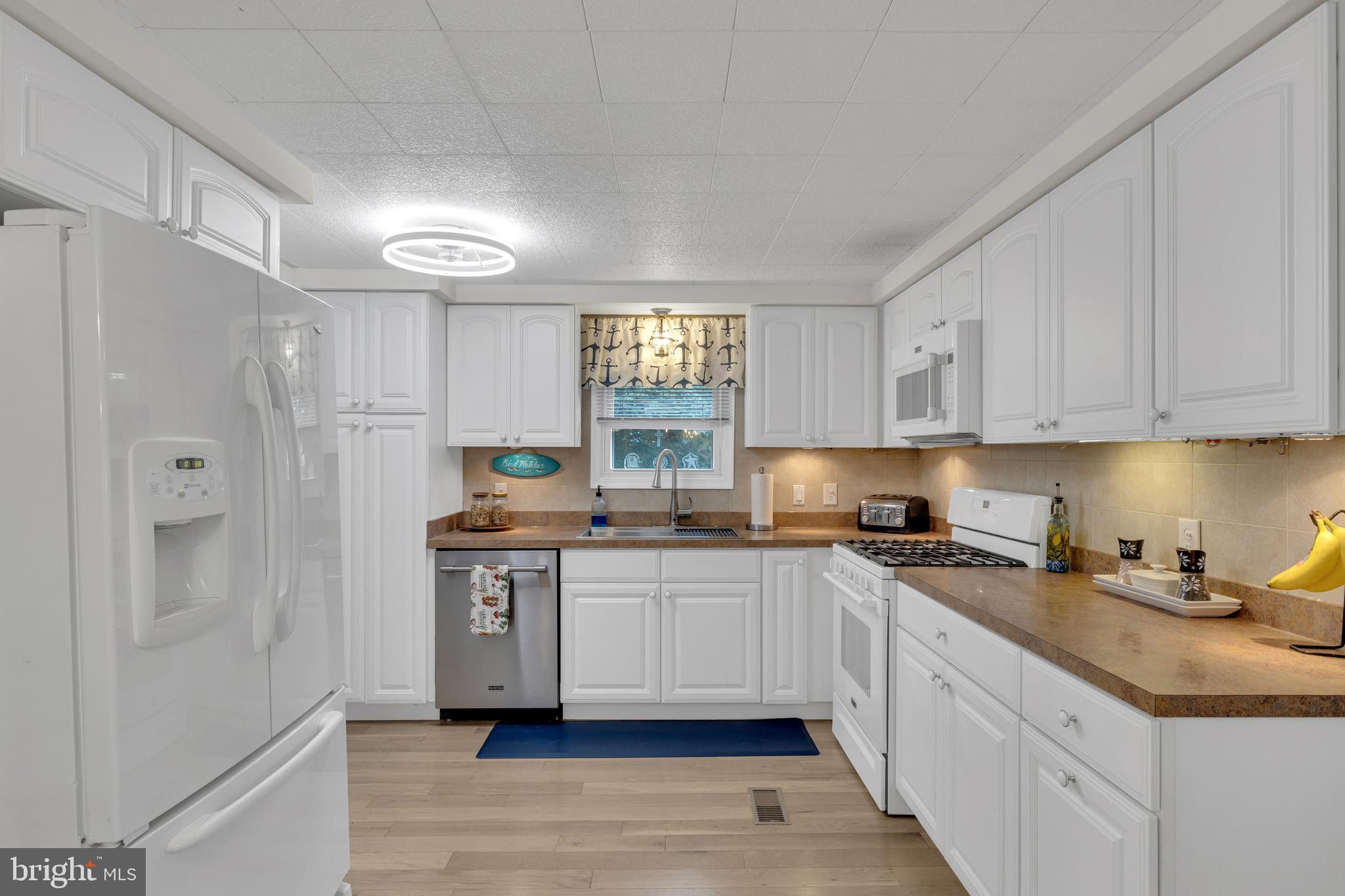 DENTON WOODS - Residential