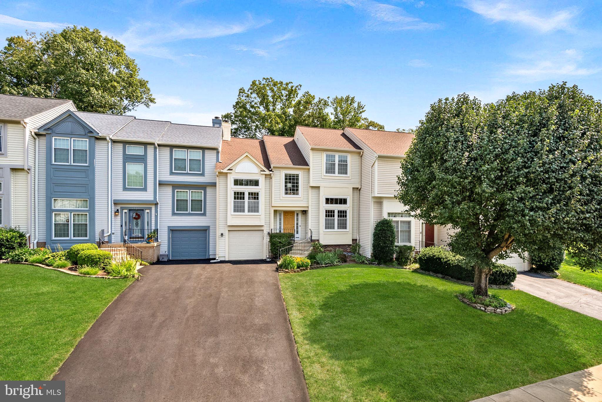 6537 PALISADES DRIVE