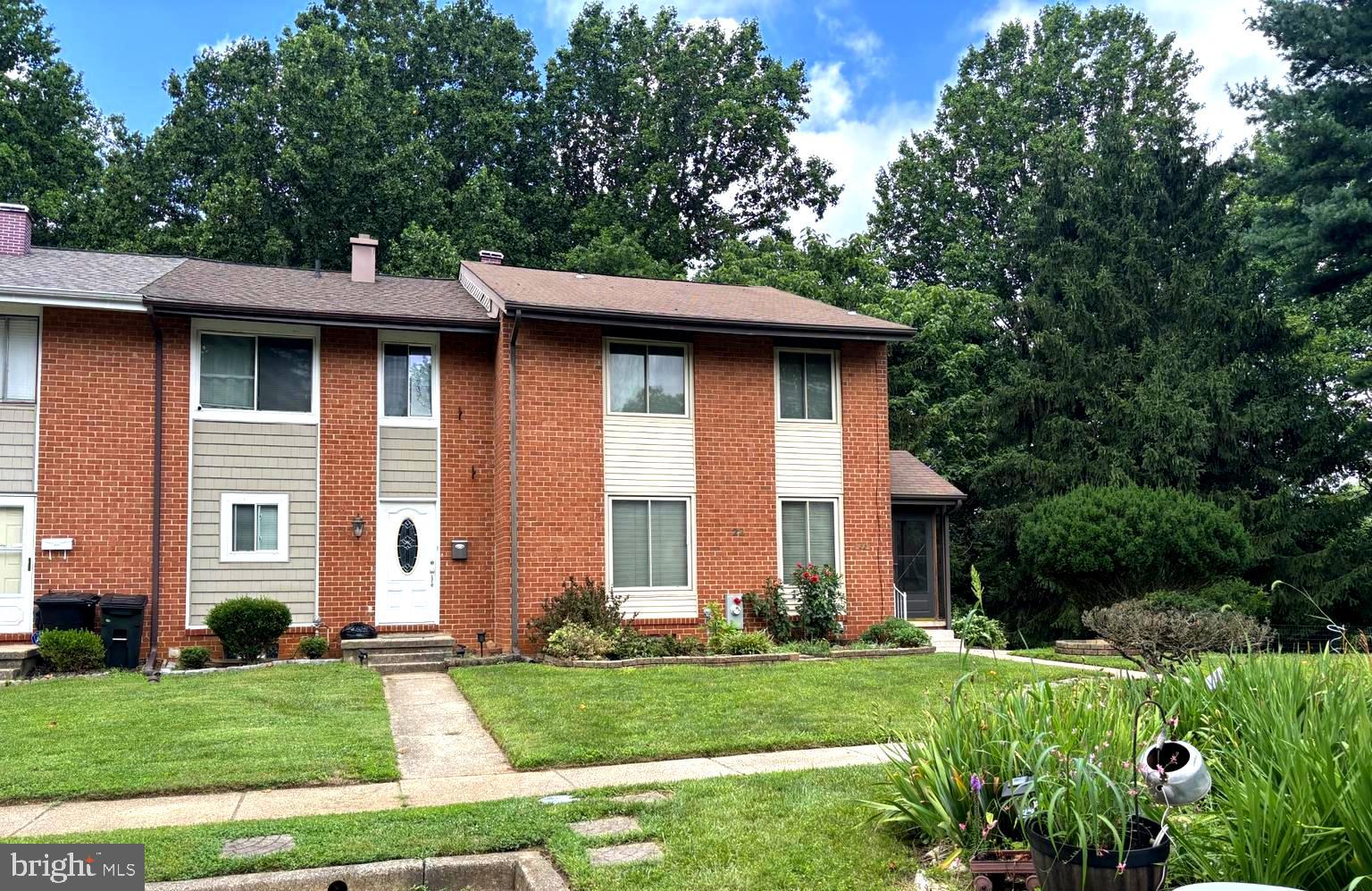22 STRABANE COURT