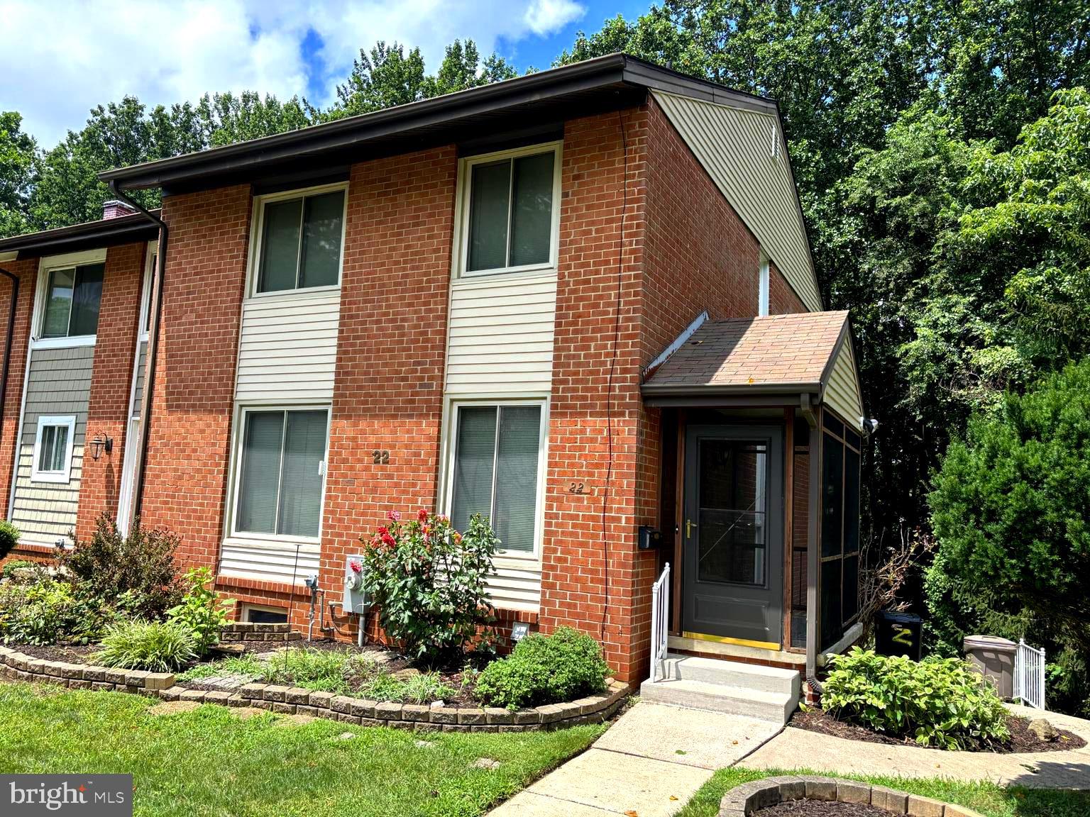 22 STRABANE COURT