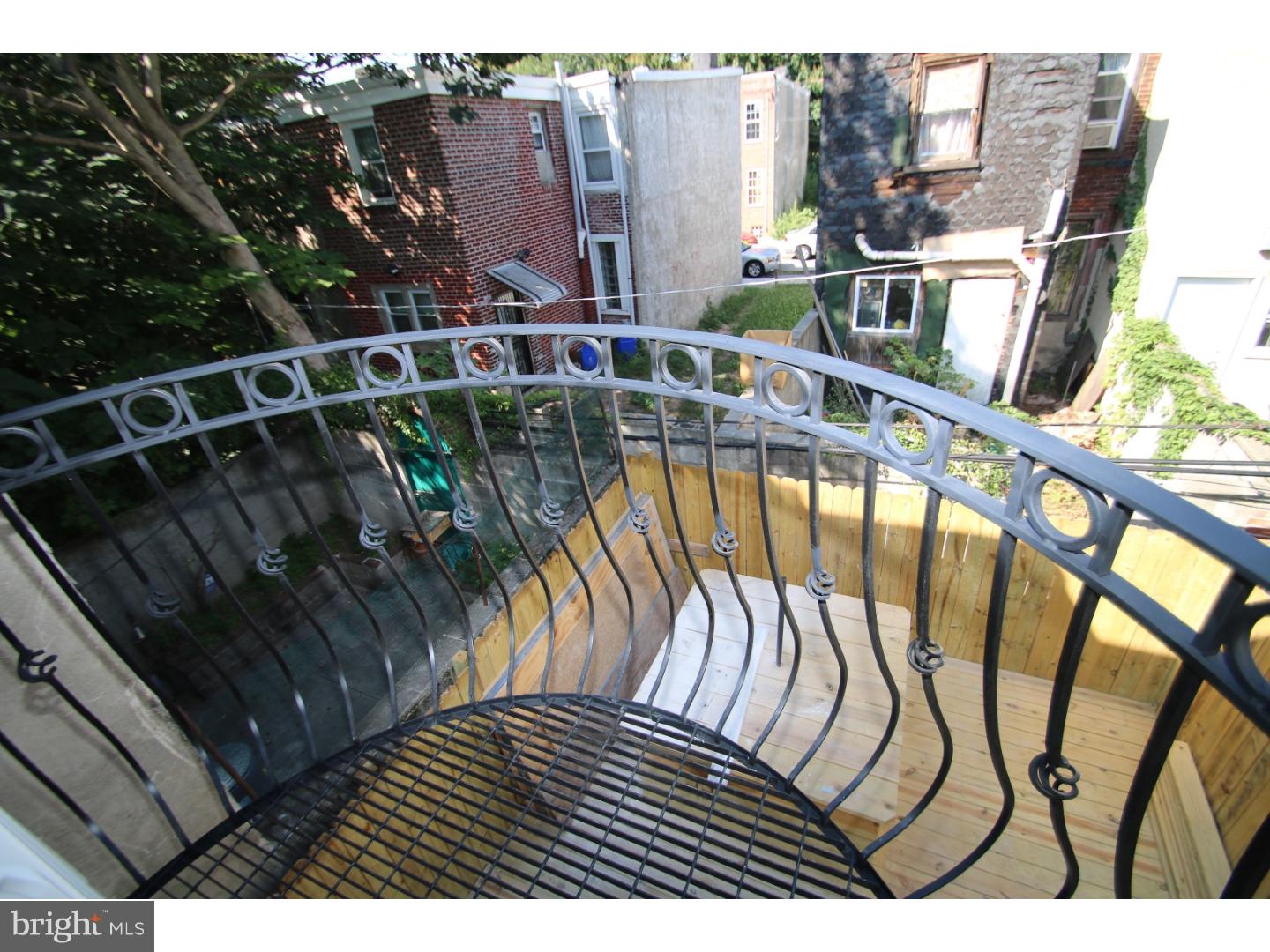 POINT BREEZE - Residential