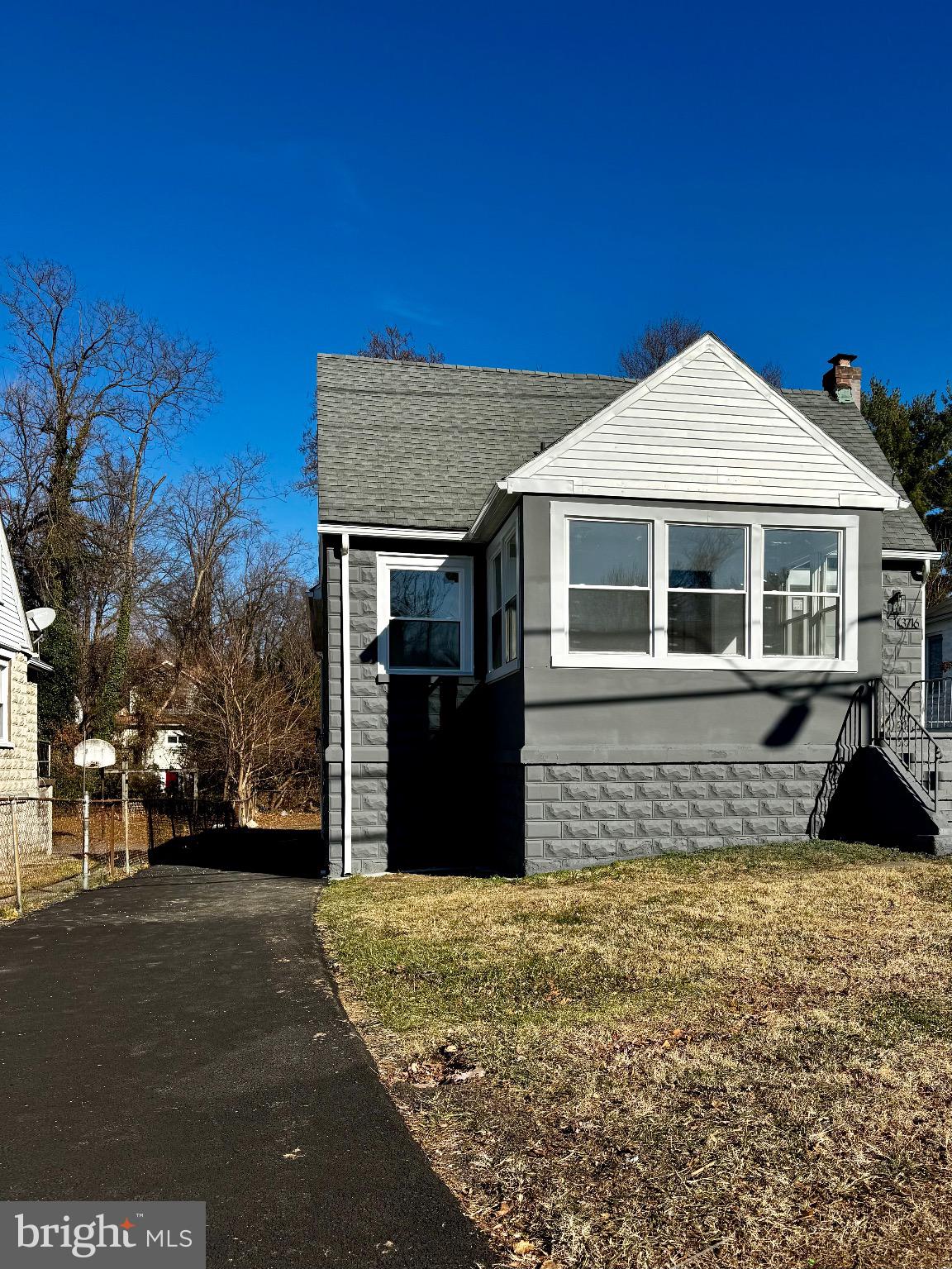 3716 E NORTHERN PARKWAY