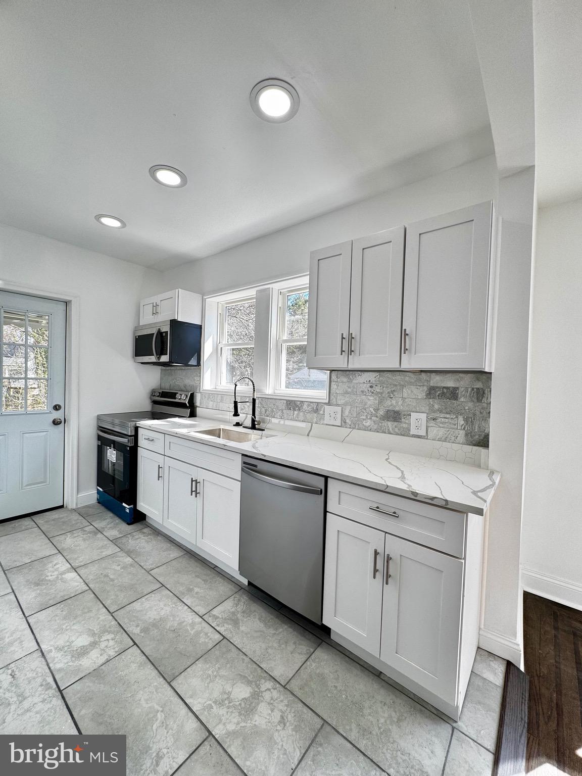 WARD 27 - Residential