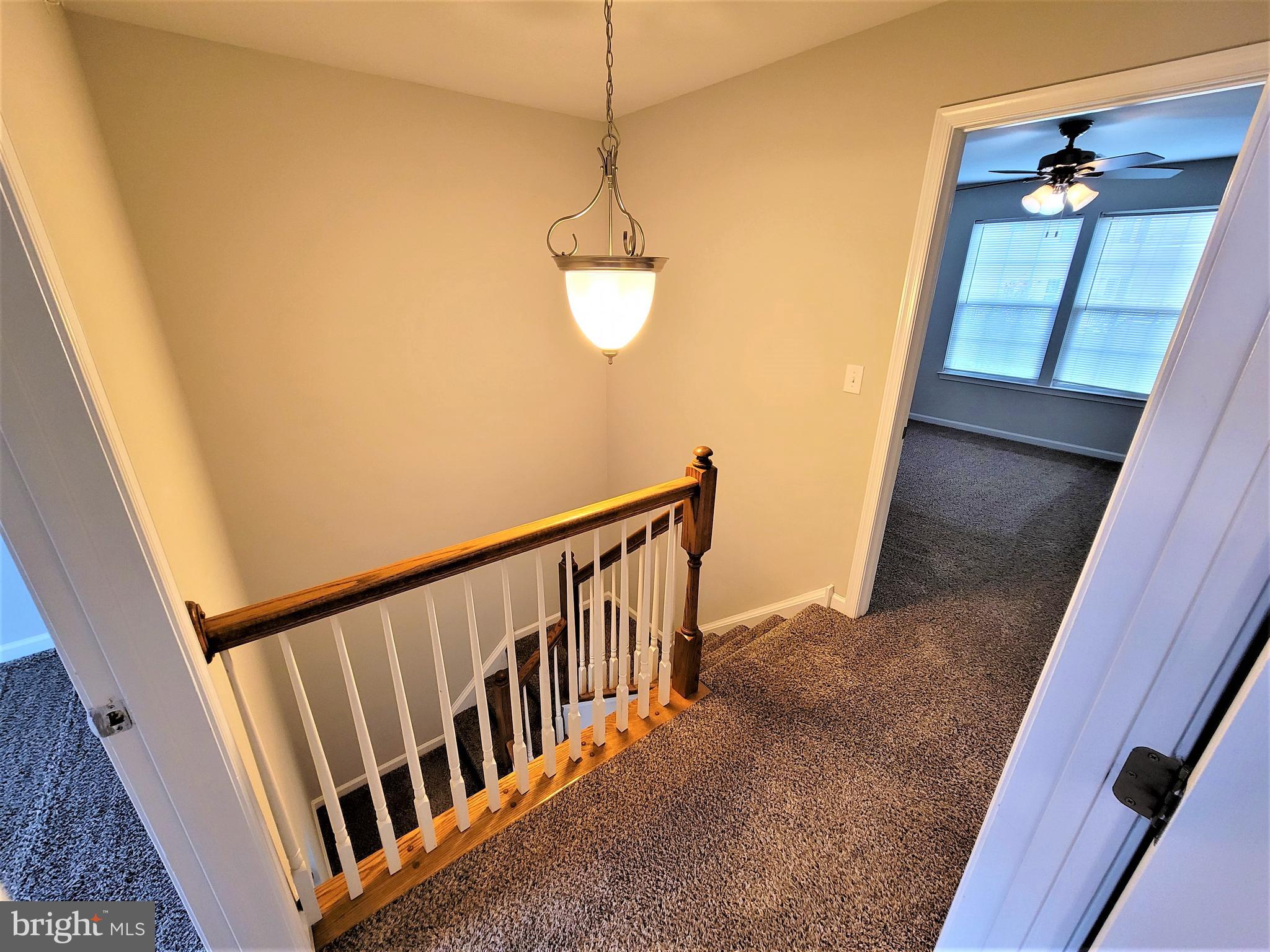 HIGHVIEW AT MONTGOME - Residential