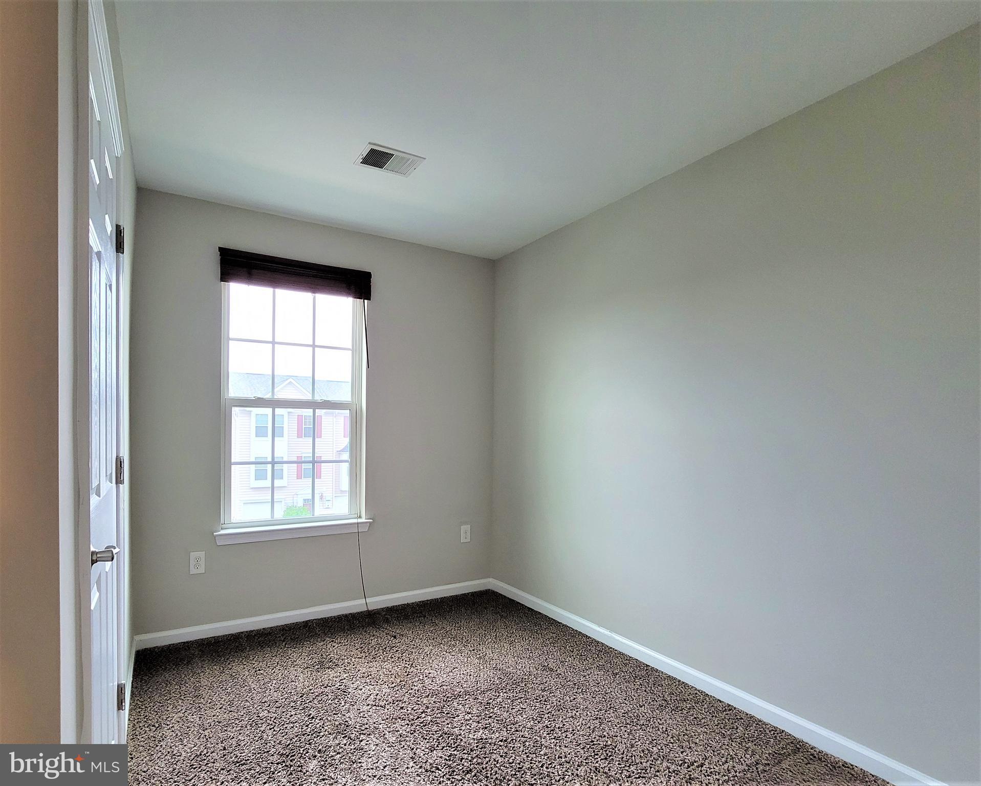 HIGHVIEW AT MONTGOME - Residential