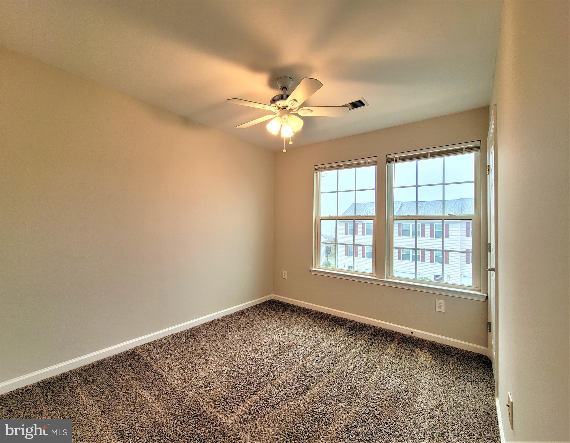 HIGHVIEW AT MONTGOME - Residential