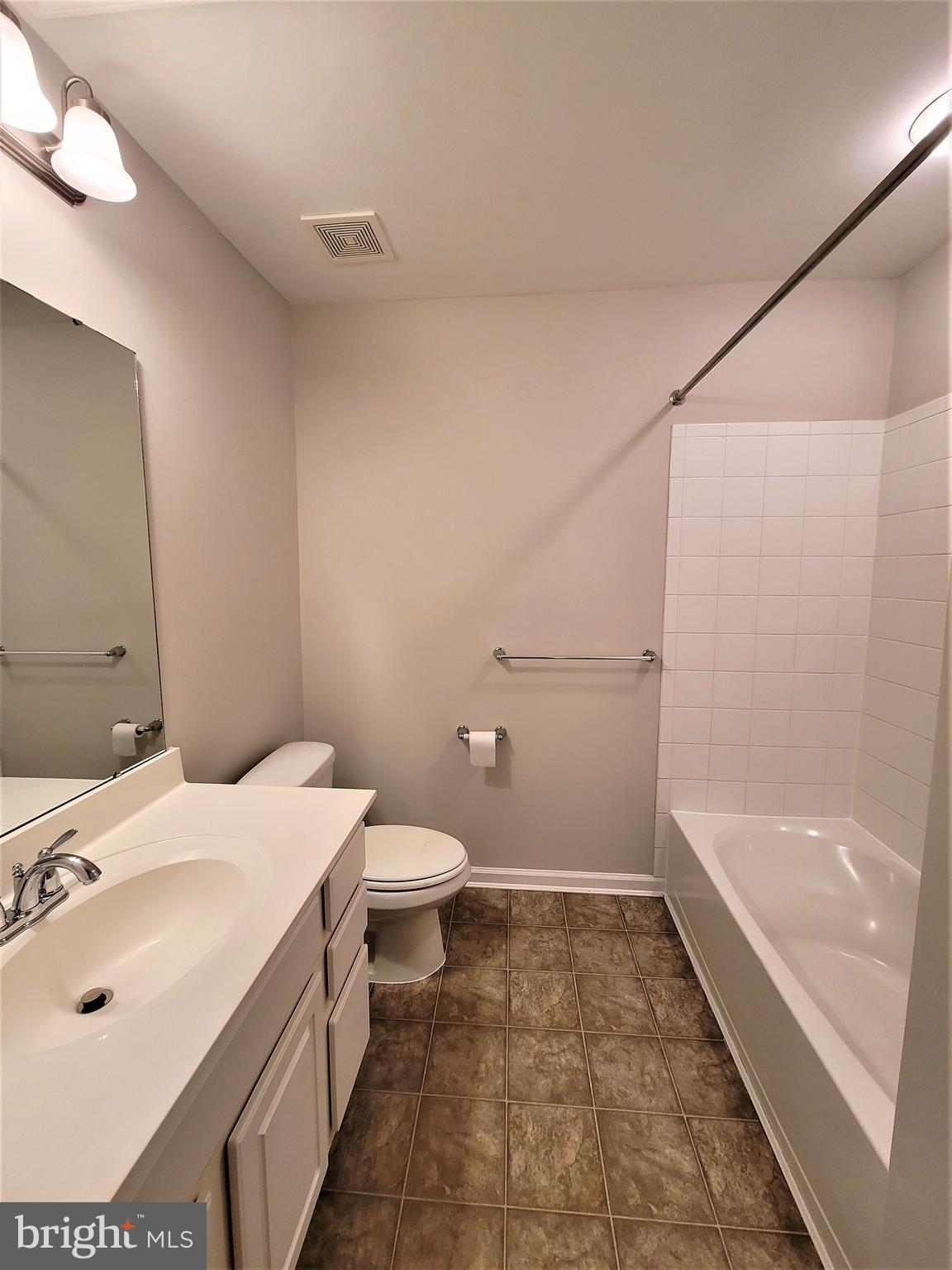 HIGHVIEW AT MONTGOME - Residential