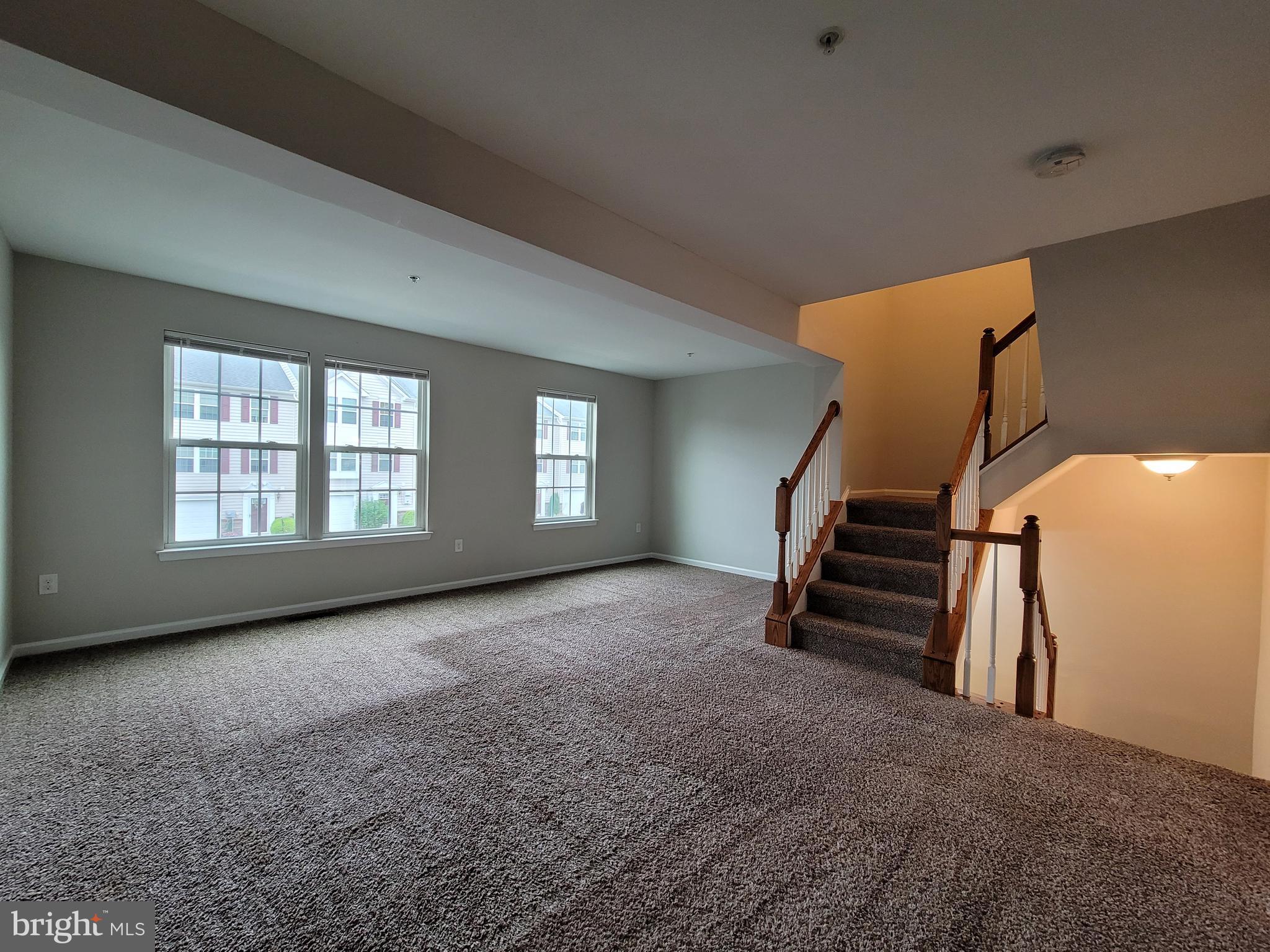 HIGHVIEW AT MONTGOME - Residential