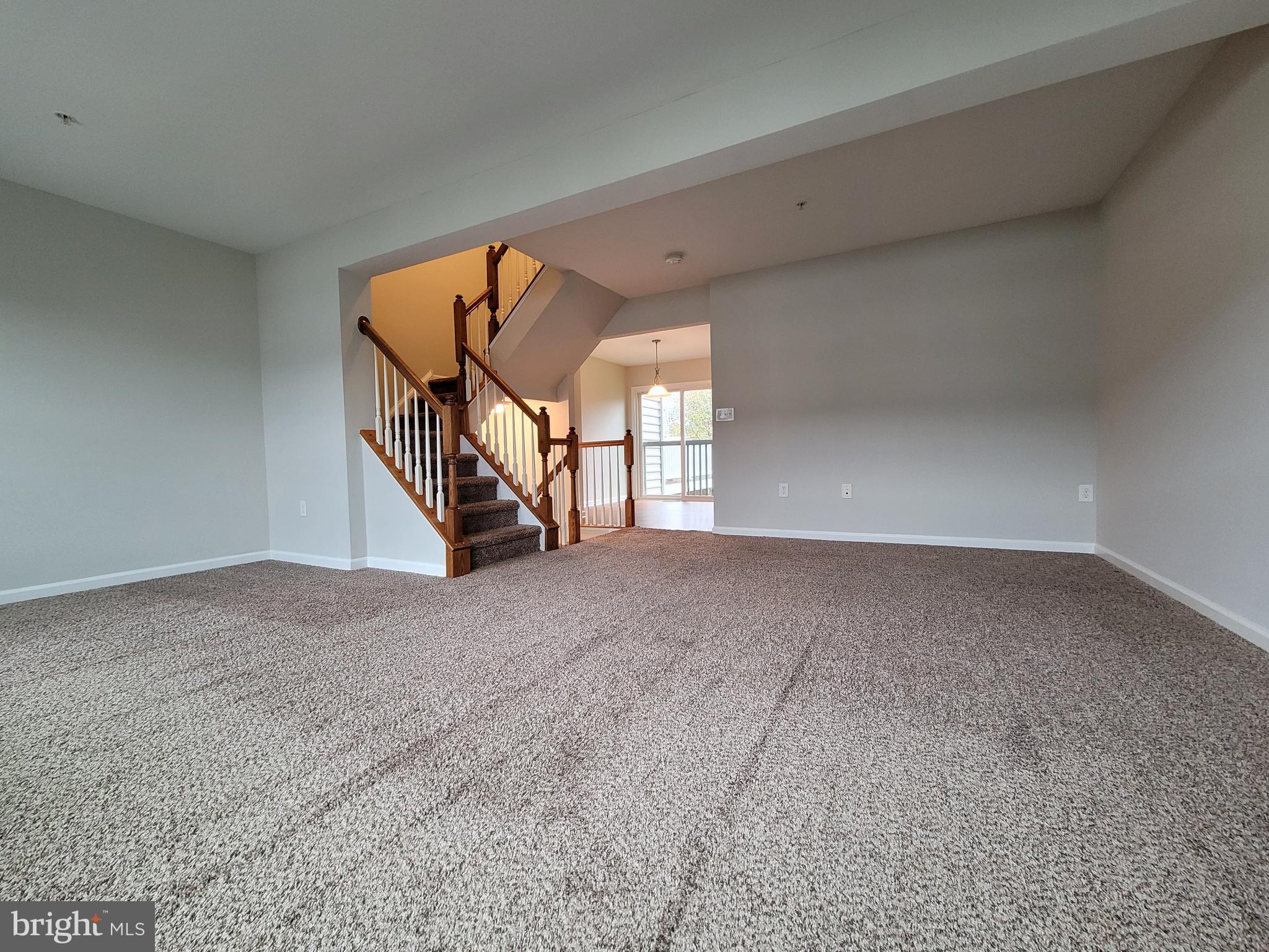 HIGHVIEW AT MONTGOME - Residential