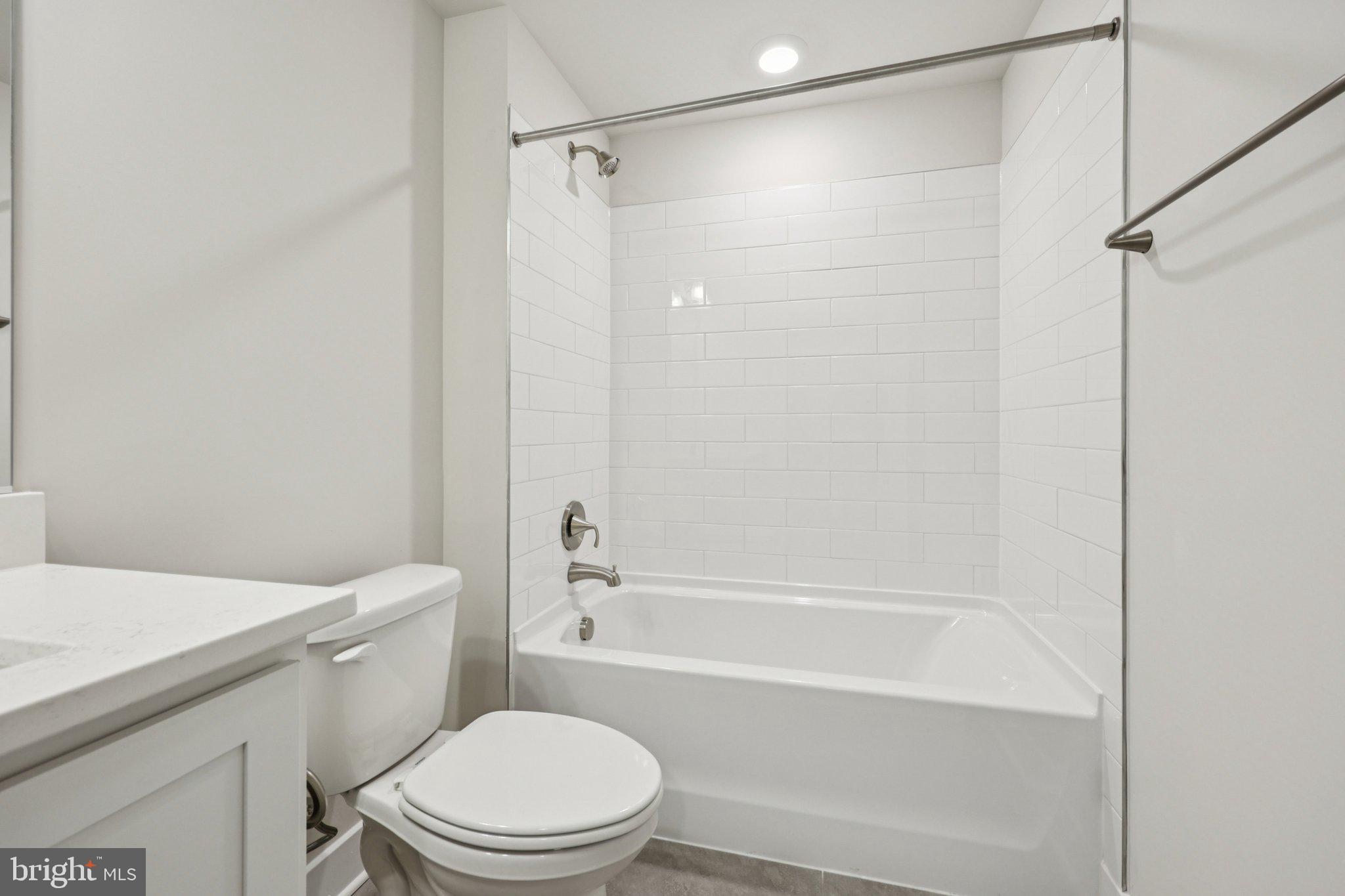 WILLOW RUN - Residential