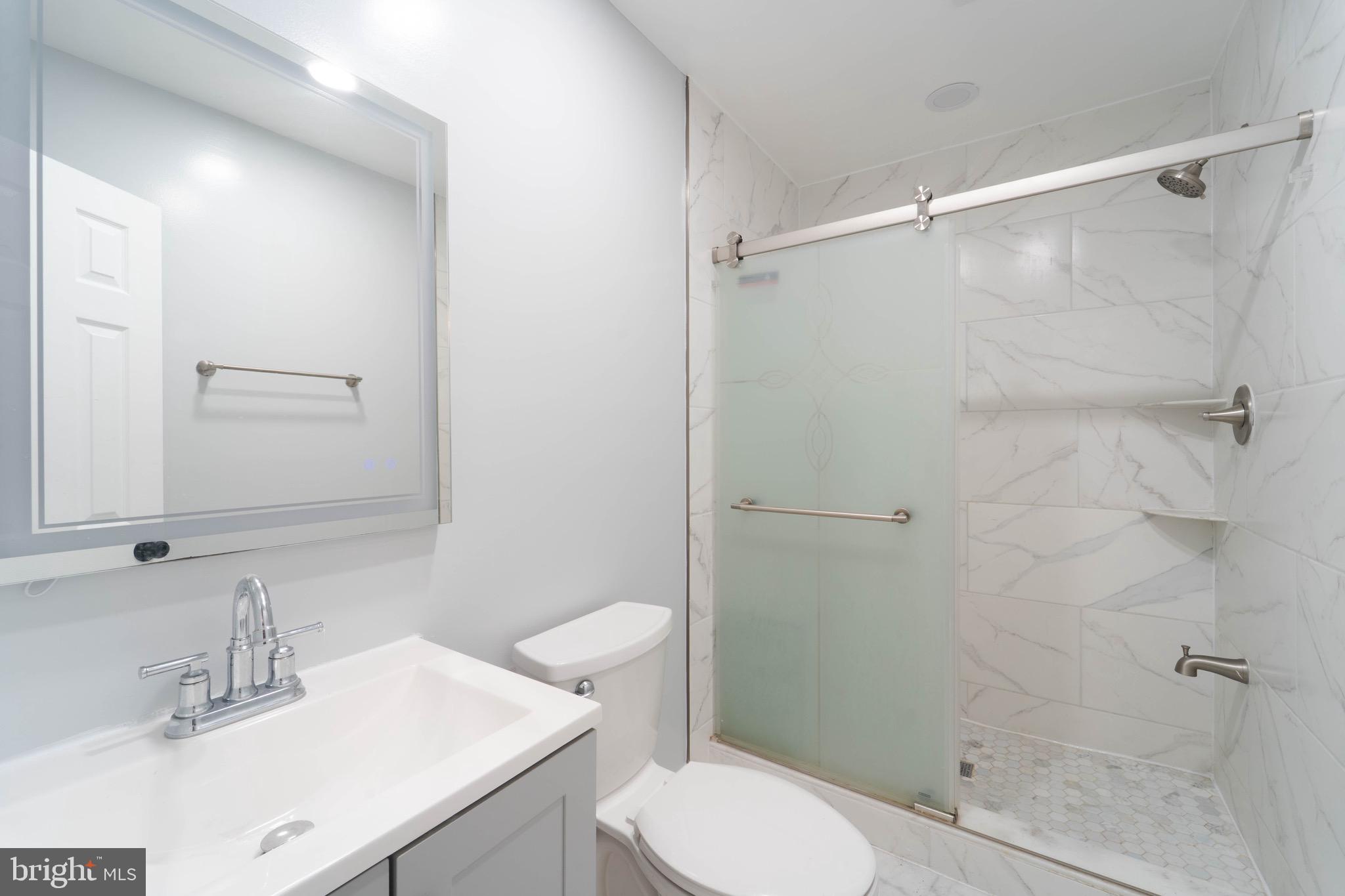 PINE KNOLLS - Residential Lease