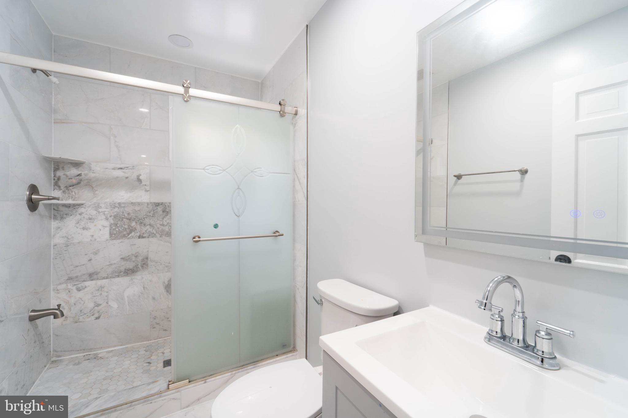 PINE KNOLLS - Residential Lease