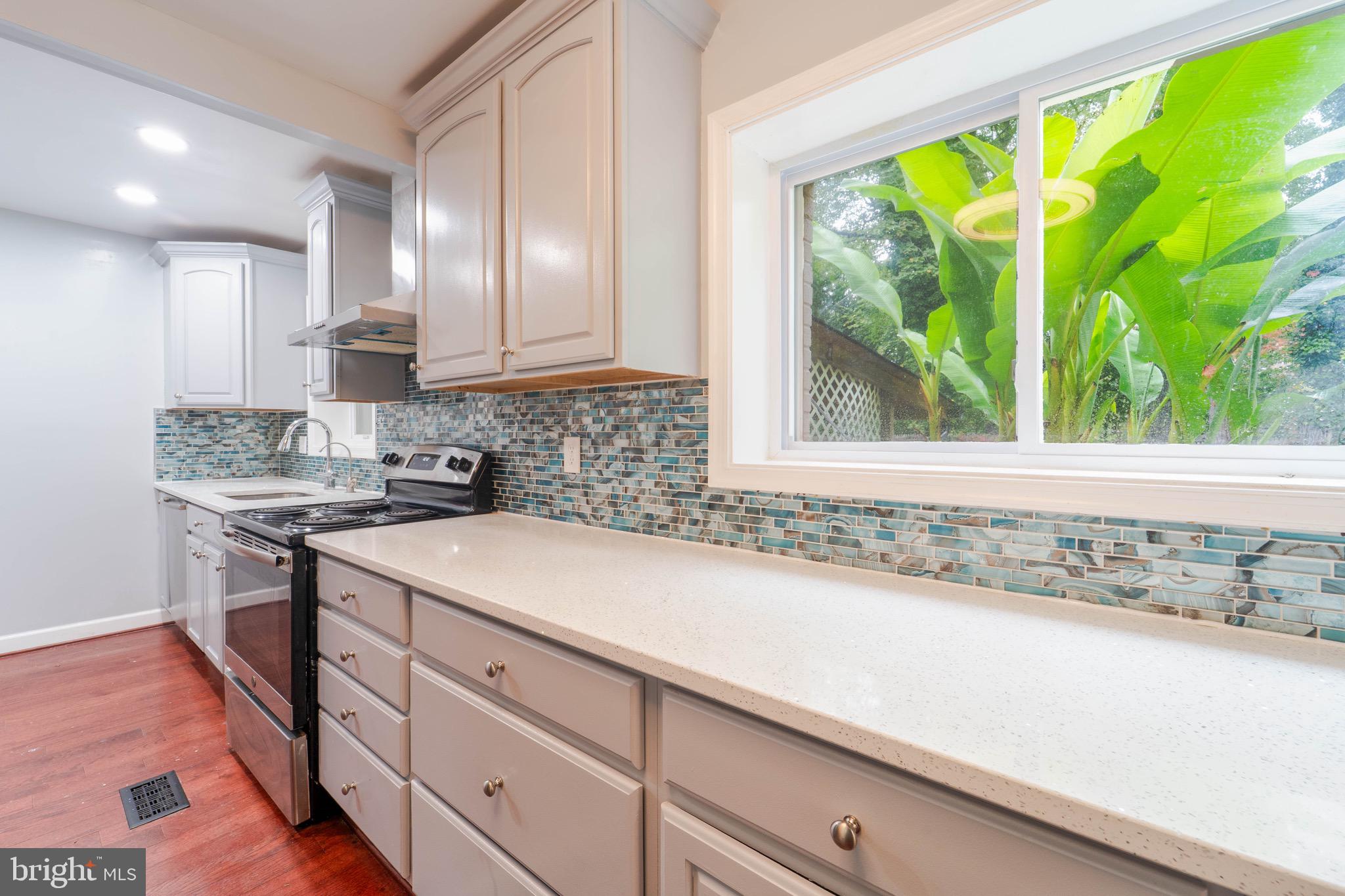 PINE KNOLLS - Residential Lease