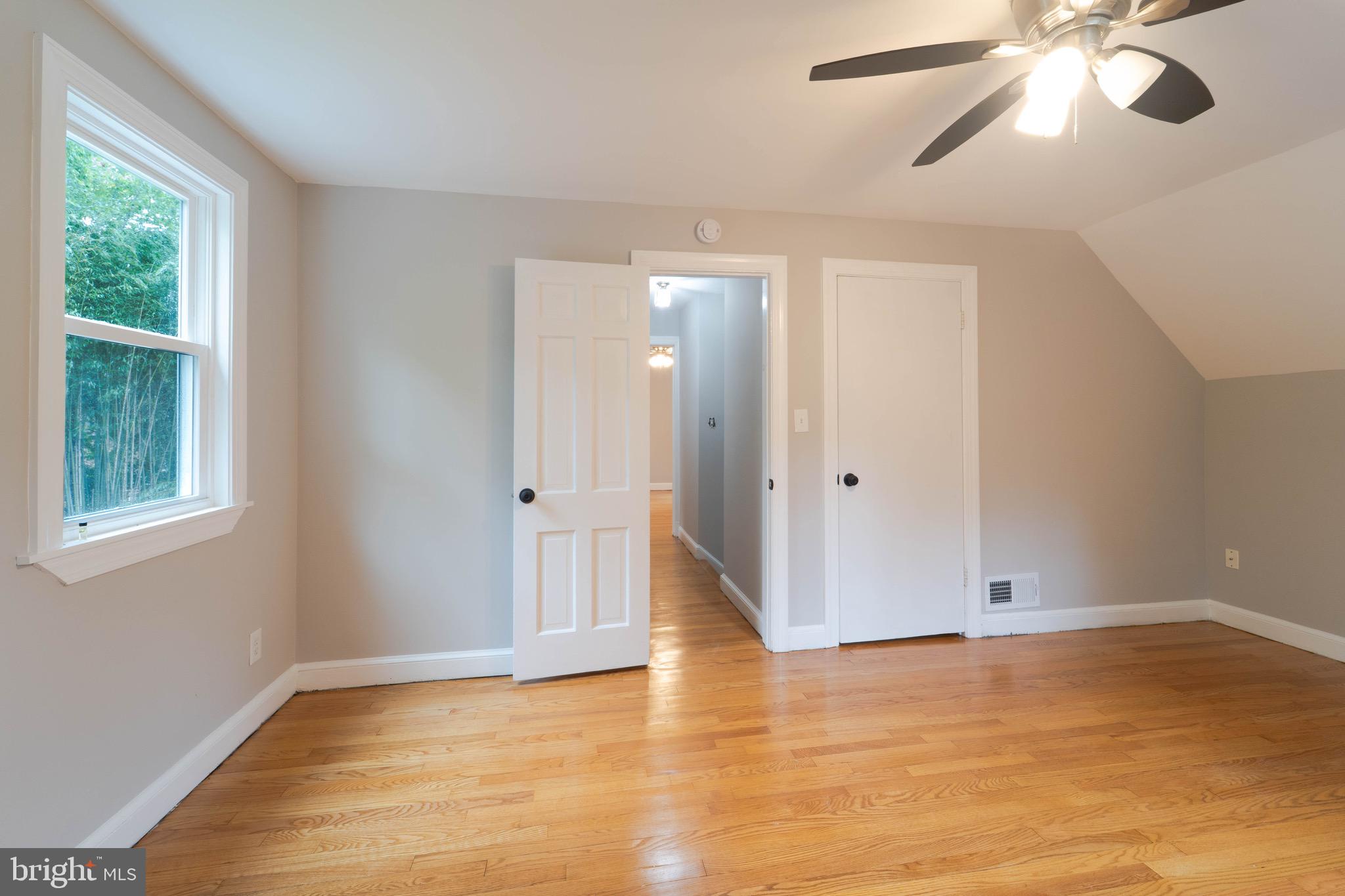 PINE KNOLLS - Residential Lease