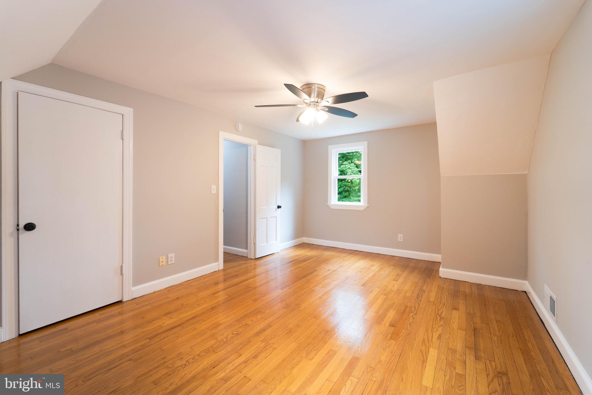 PINE KNOLLS - Residential Lease