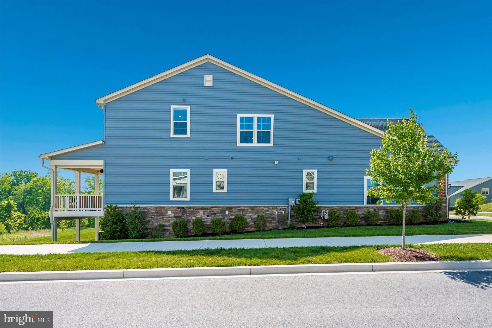 URBANA VILLAS - Residential