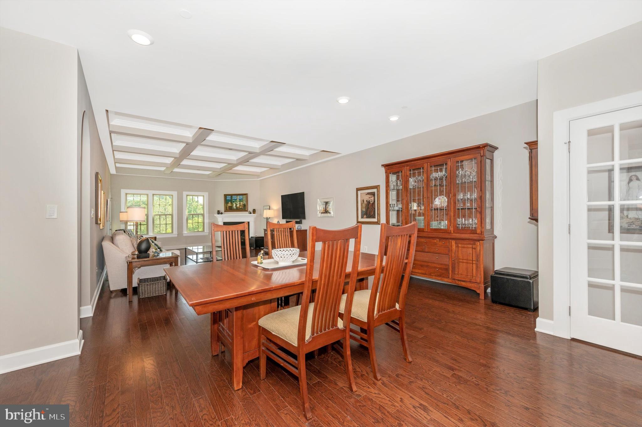 URBANA VILLAS - Residential